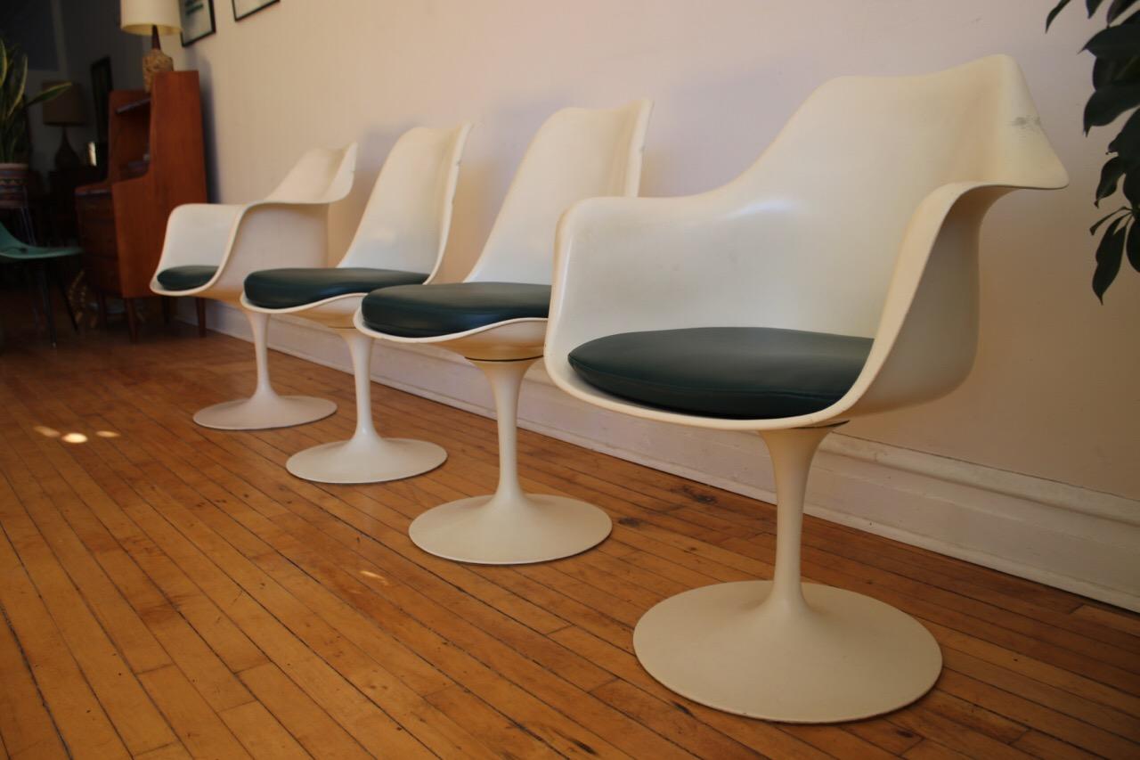 Set of 4 Eero Saarinen Midcentury Dark Green Tulip Dining Chairs 8