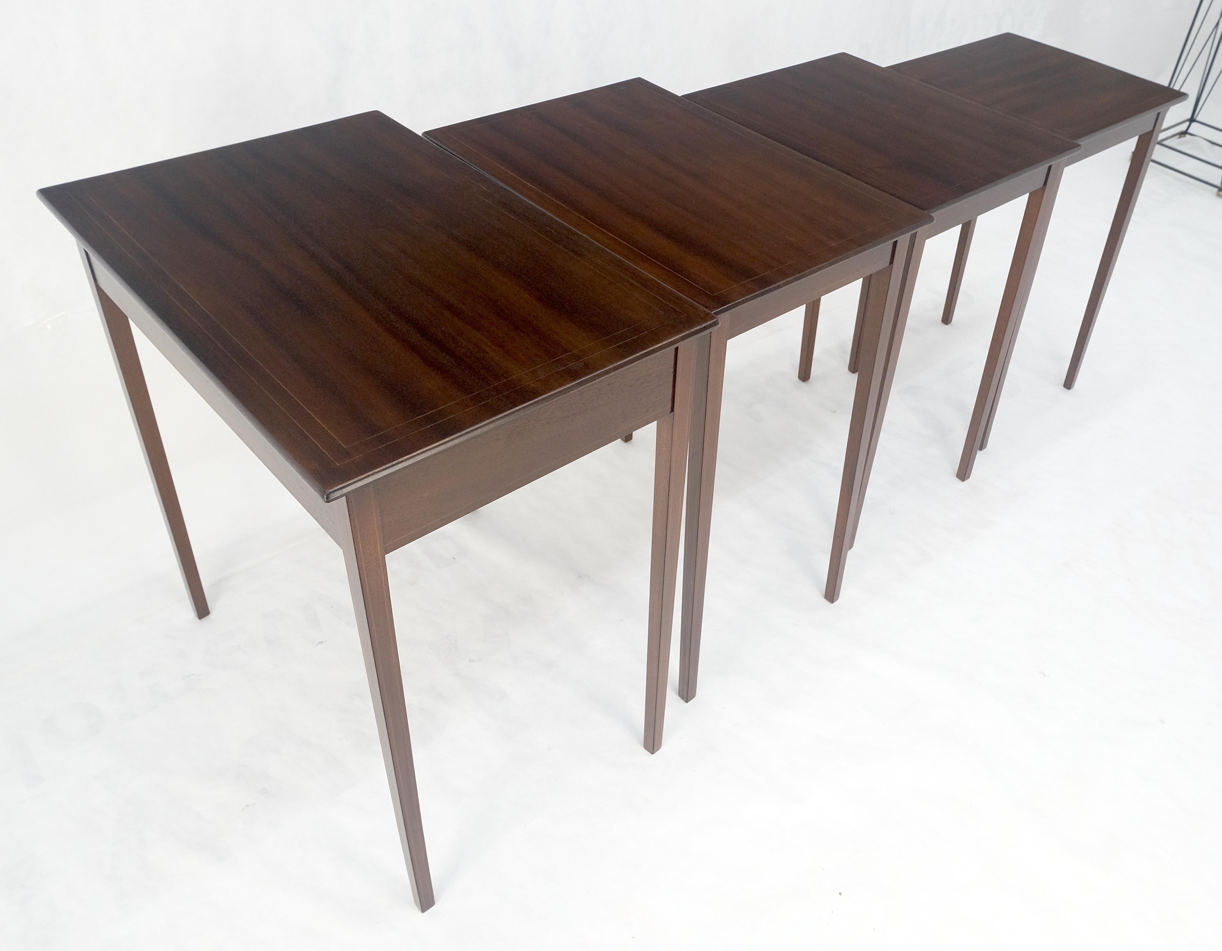 Set of 4 Elegant Tapered Legs Mahogany Federal Nesting Side End Tables MINT In Excellent Condition For Sale In Rockaway, NJ