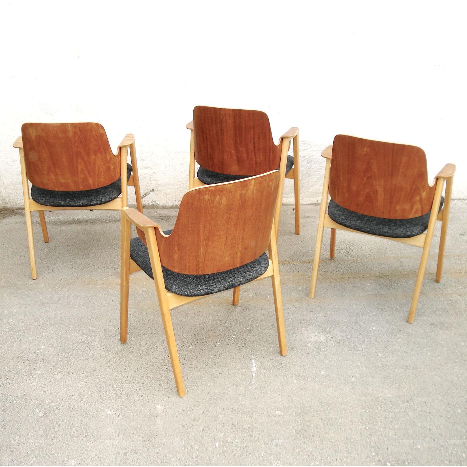 Tissu d'ameublement Ensemble de 4 chaises de salle à manger en teck Elias Barup avec tapisserie d'origine, 1950 Suède en vente
