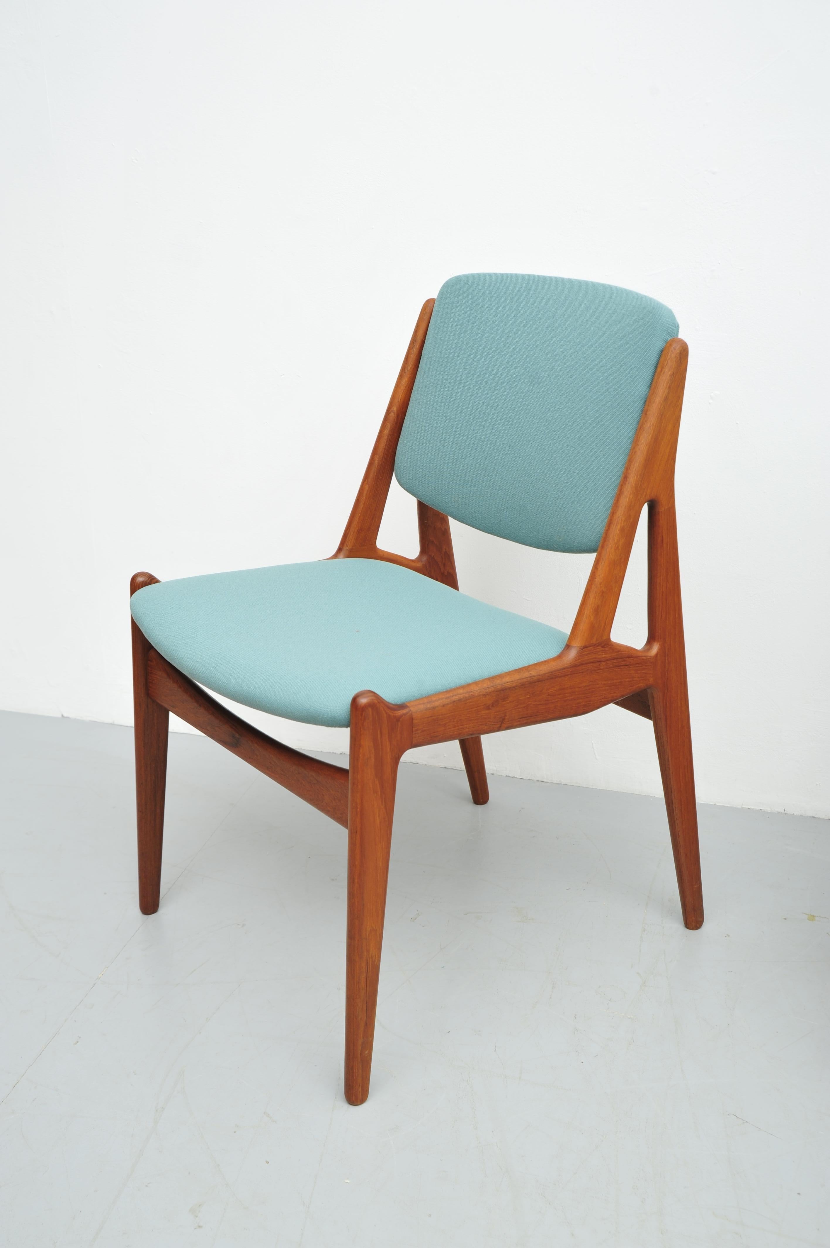Scandinavo moderno Set di 4 sedie da pranzo Ella in teak di Arne Vodder, Danimarca, anni '60 in vendita