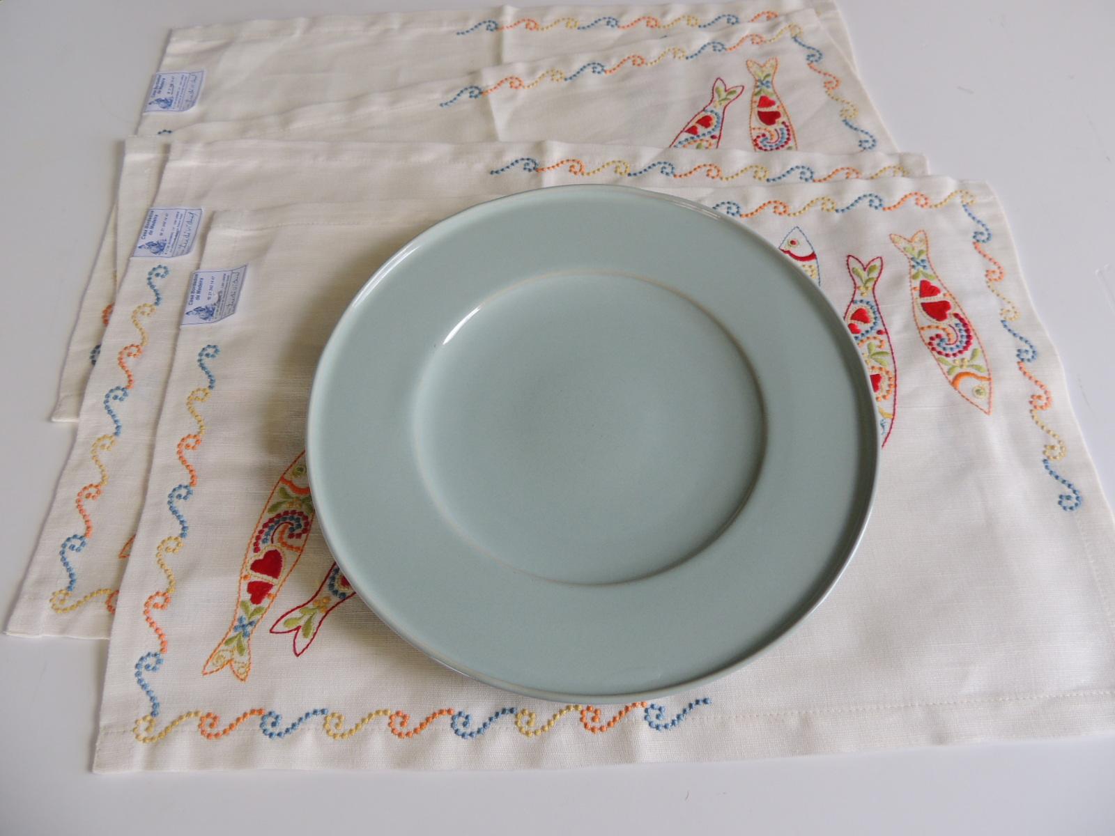 Cotton Set of '4' Embroidered Linen Placemats