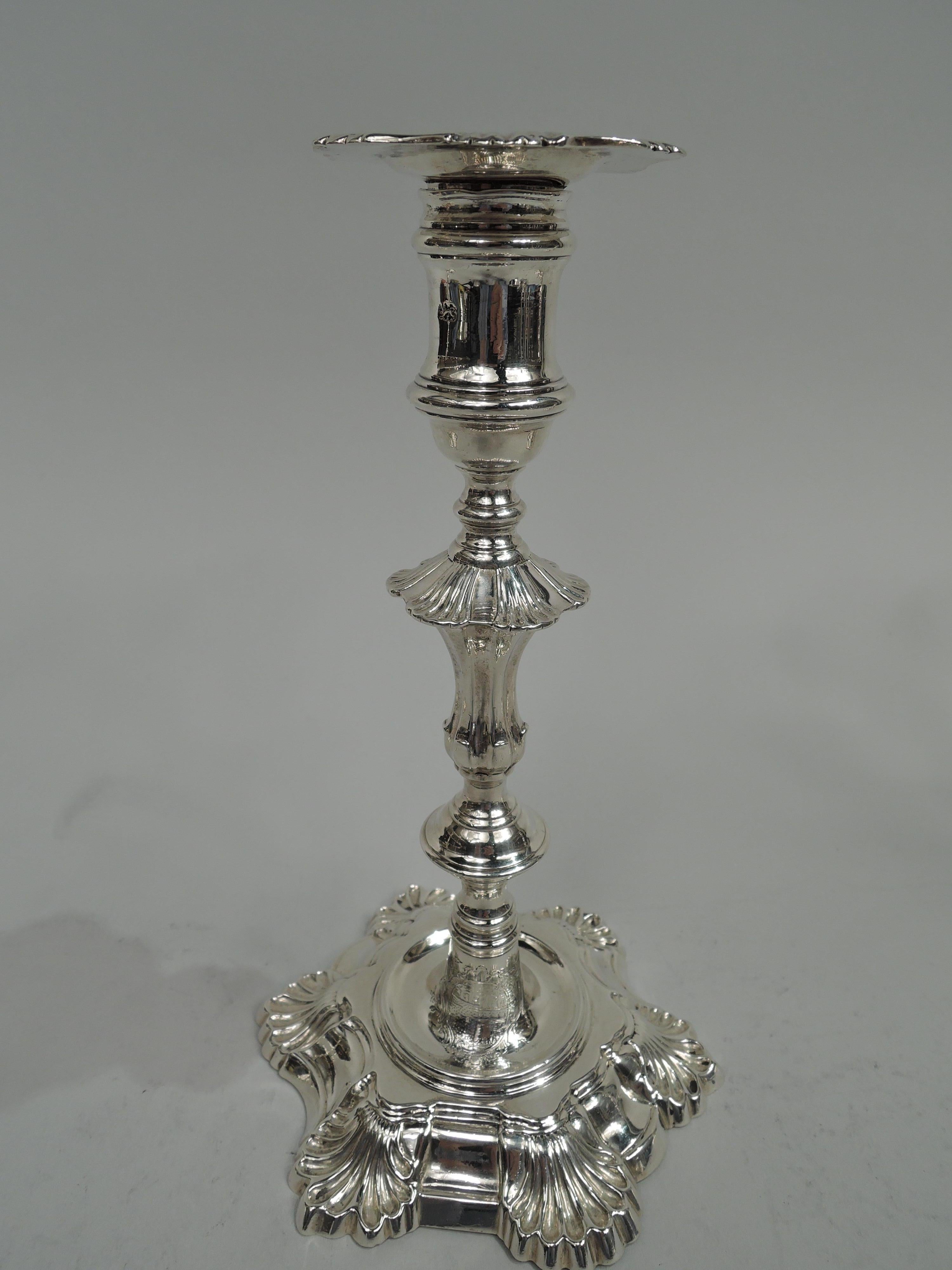 Set of 4 English Georgian 6-Shell Candlesticks by Morison In Good Condition For Sale In New York, NY