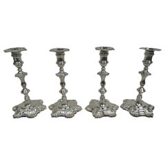 Juego de 4 candeleros ingleses georgianos de 6 conchas de Morison
