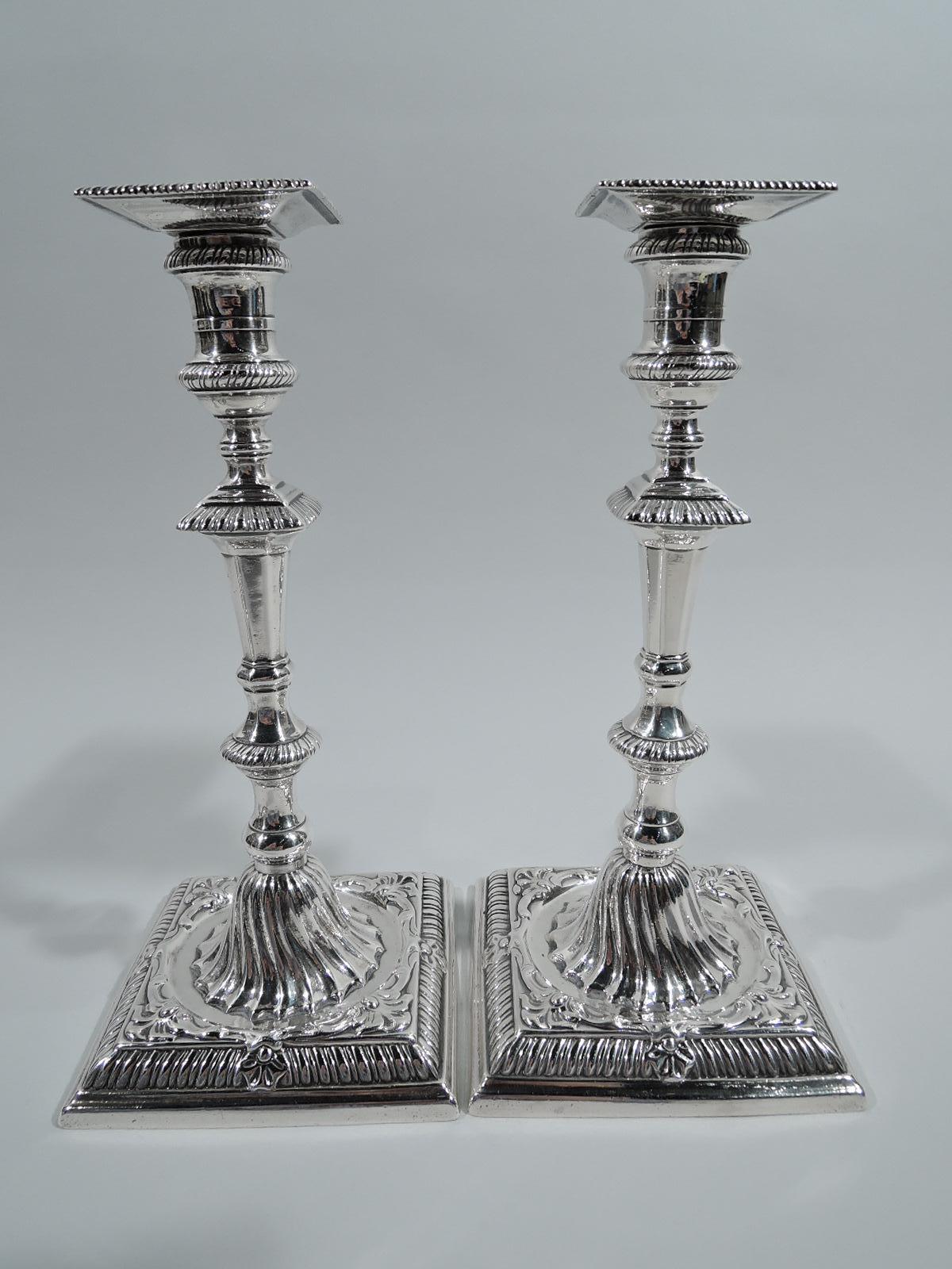 Set of 4 English Georgian Sterling Silver Candlesticks by Ebenezer Coker In Excellent Condition In New York, NY