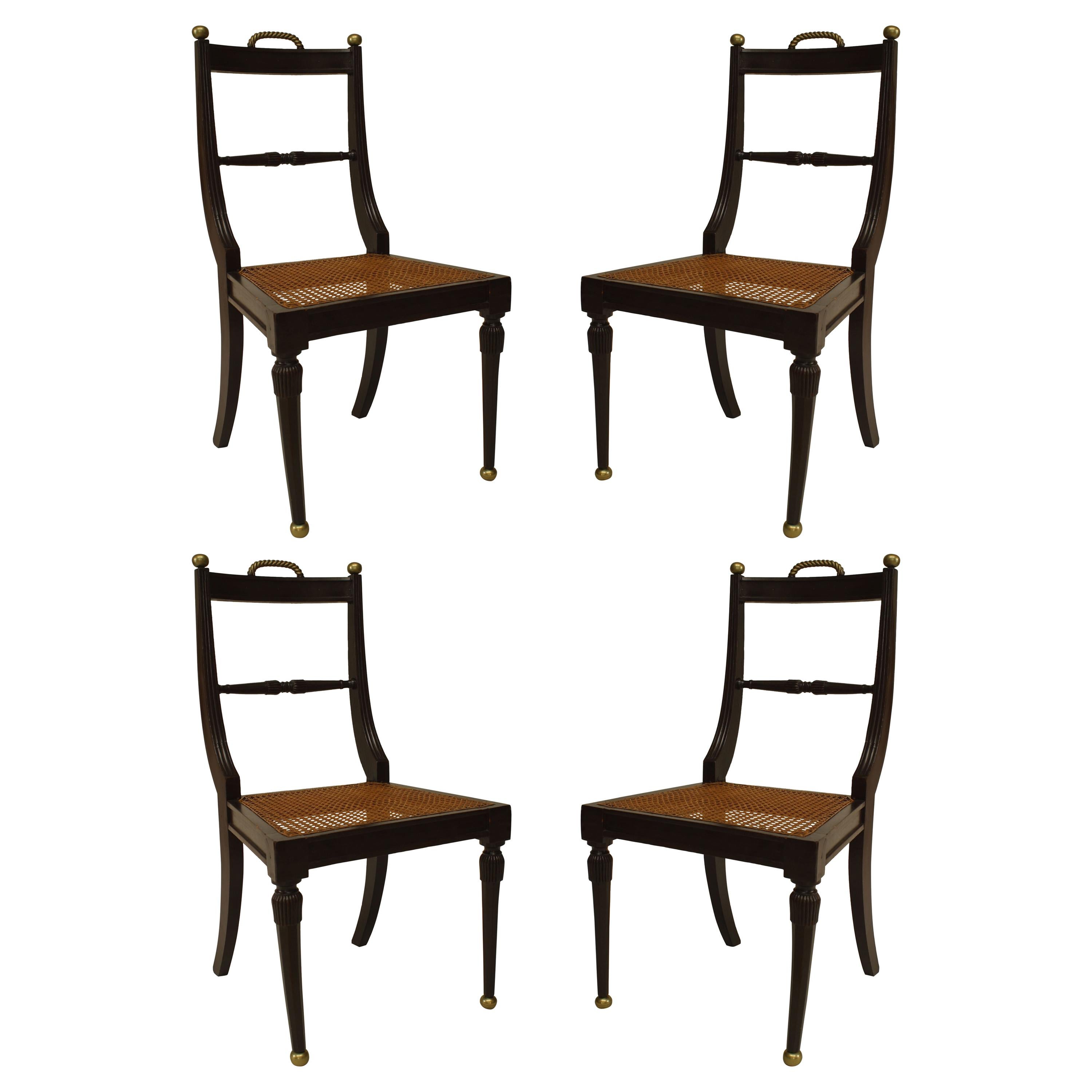 Ensemble de 4 chaises d'appoint Regency anglaises en bois de rose