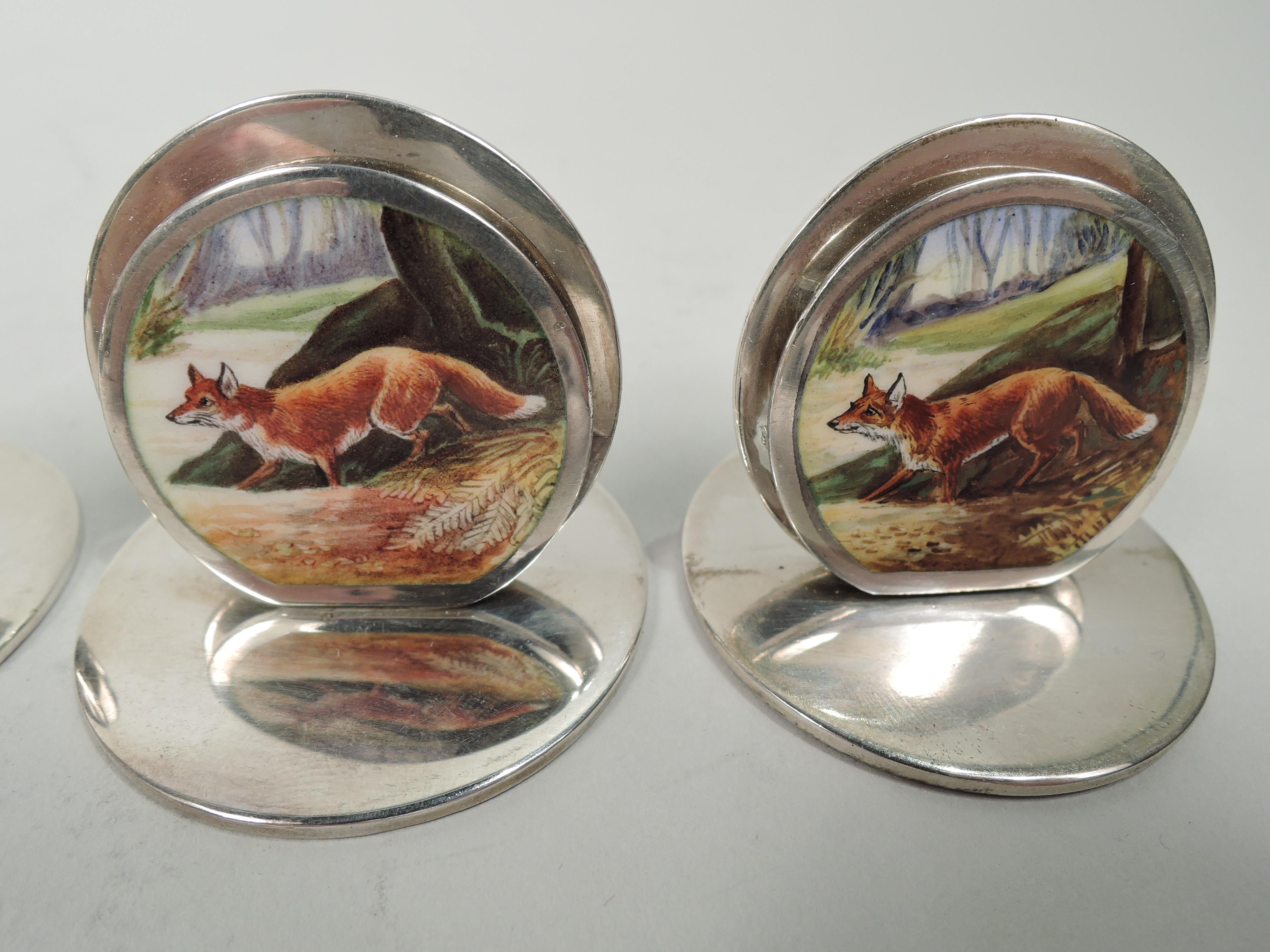 Set of 4 English Sterling Silver & Enamel Fox Place Card Menu Holders In Excellent Condition For Sale In New York, NY