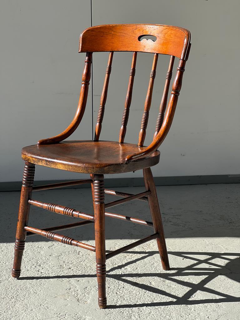 Mid-20th Century Set of 4 English-style turned wood chairs 1950 