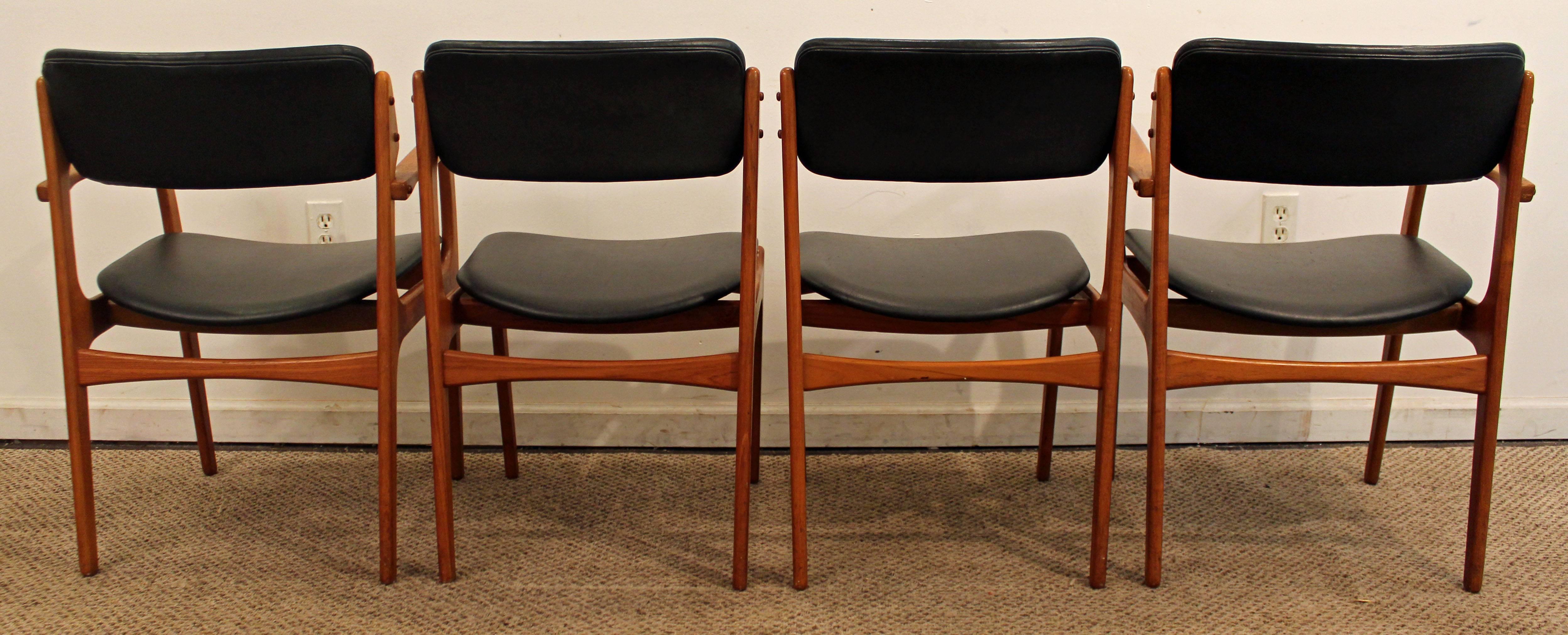 Set of Four Erik Buch for O.D. Mobler Teak Dining Chairs In Good Condition In Wilmington, DE