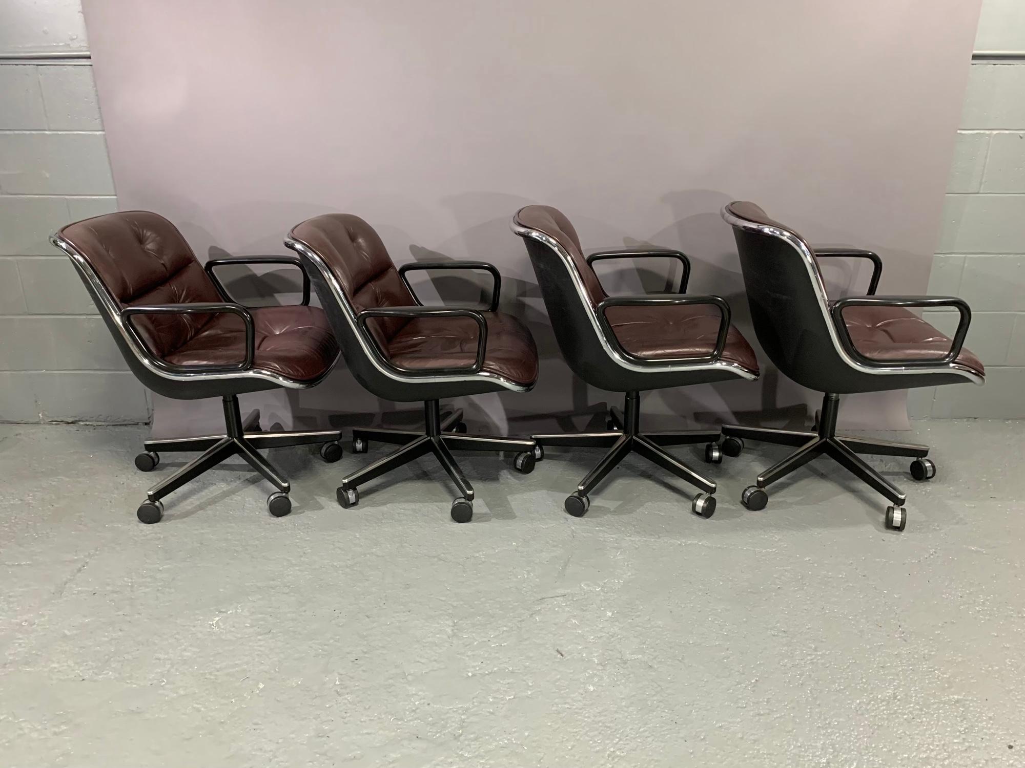 Set of 4 Executive Chairs by Charles Pollock for Knoll International in Leather 4