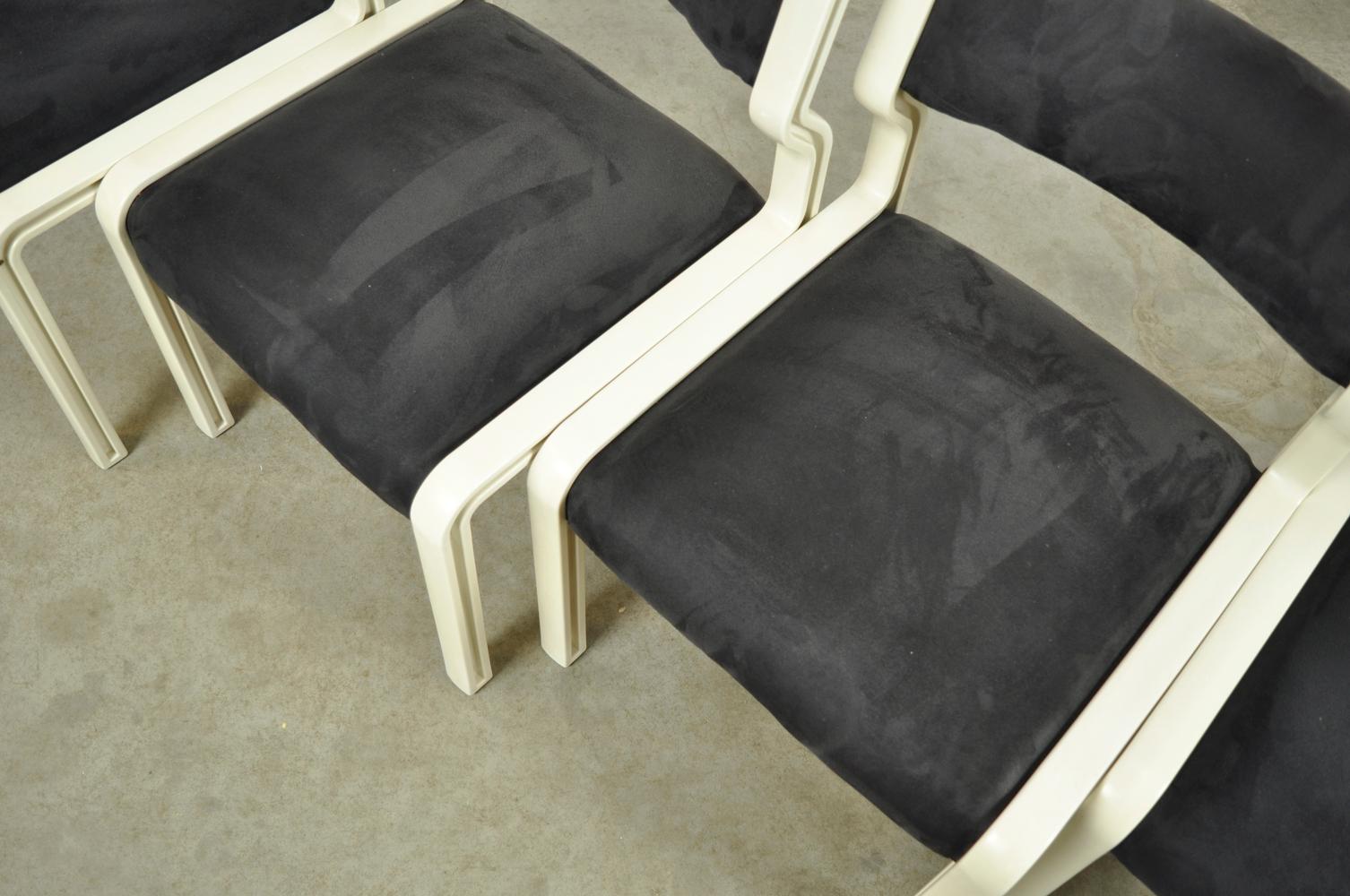 Set of 4 experimental dining chairs by Pierre Mennen for Pastoe, 1972 Netherland For Sale 1