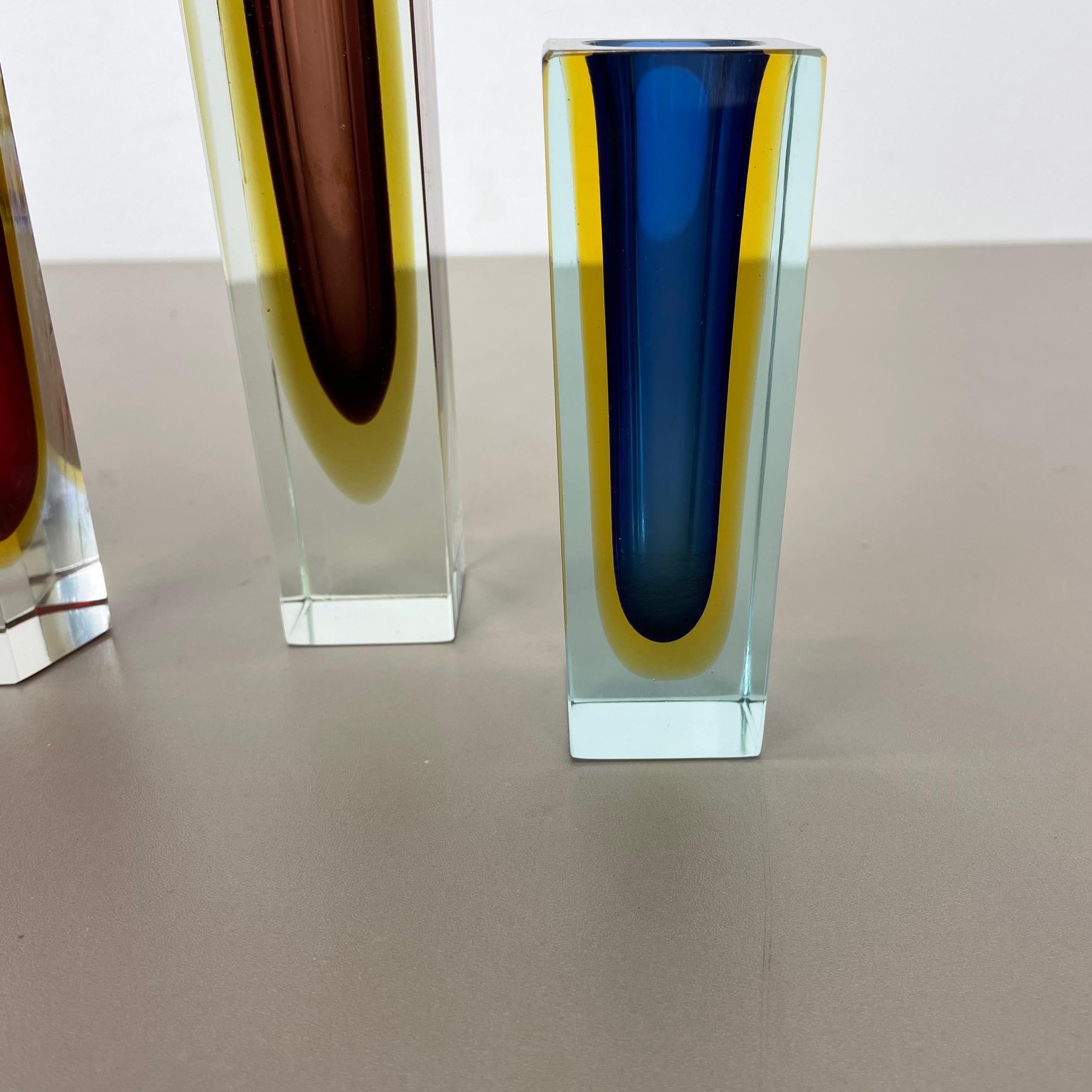 Satz von 4 facettierten Murano Glass Sommerso Vasen attri. Flavio Poli, Italien, 1970er-Jahre (Muranoglas)