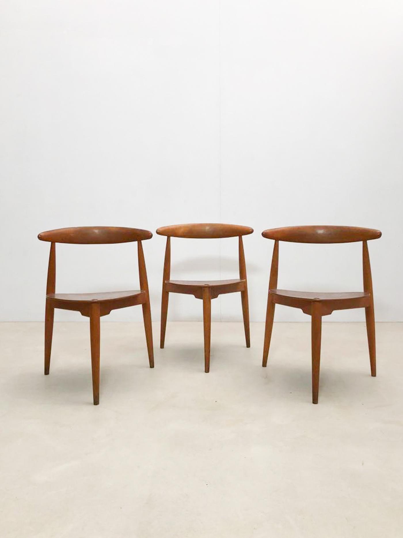 Set of 4  'FH4103'  chairs by Hans J. Wegner for Fritz Hansen, 1950s For Sale 3