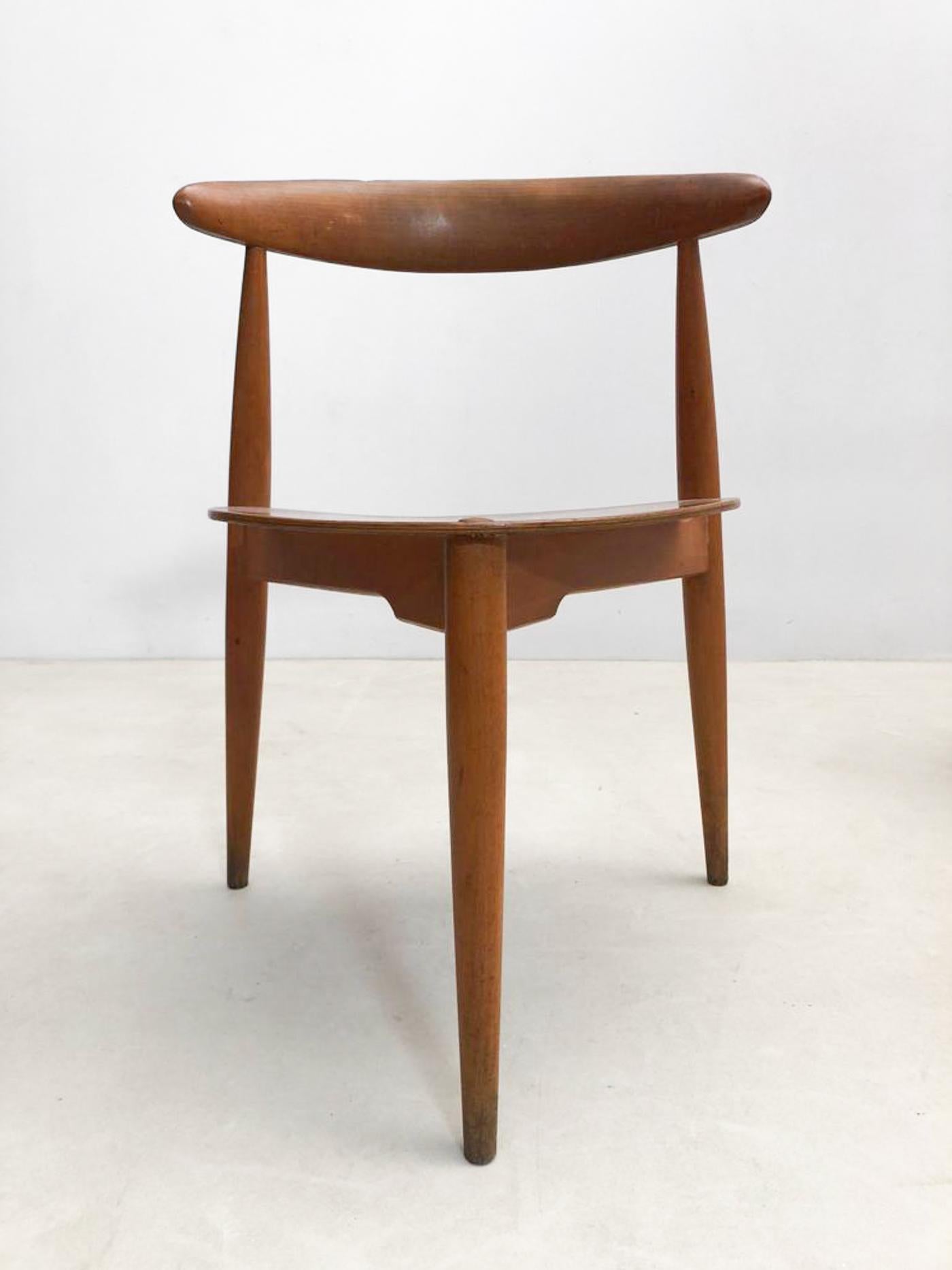 4er-Set  FH4103'.  Stühle von Hans J. Wegner für Fritz Hansen, 1950er-Jahre (Mitte des 20. Jahrhunderts)