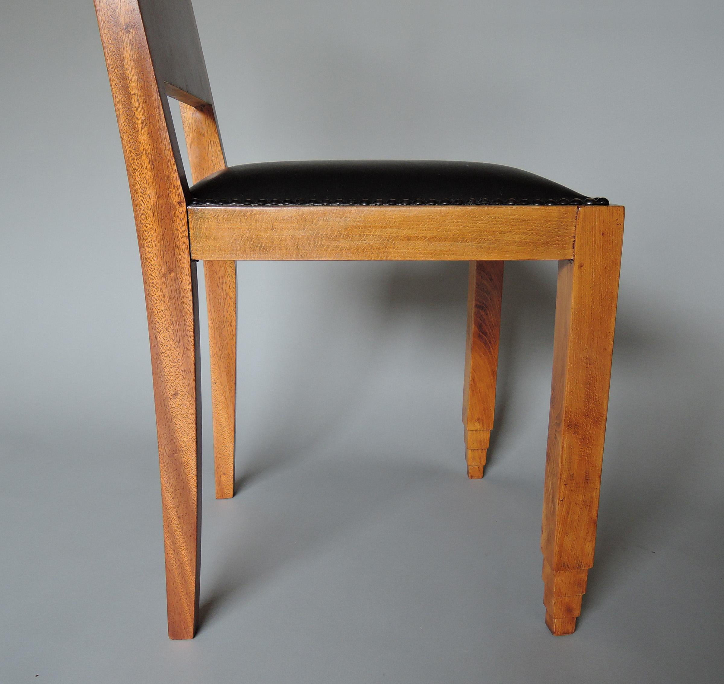 Set di 4 raffinate sedie da pranzo con schienale in legno degli anni '30 in vendita 2