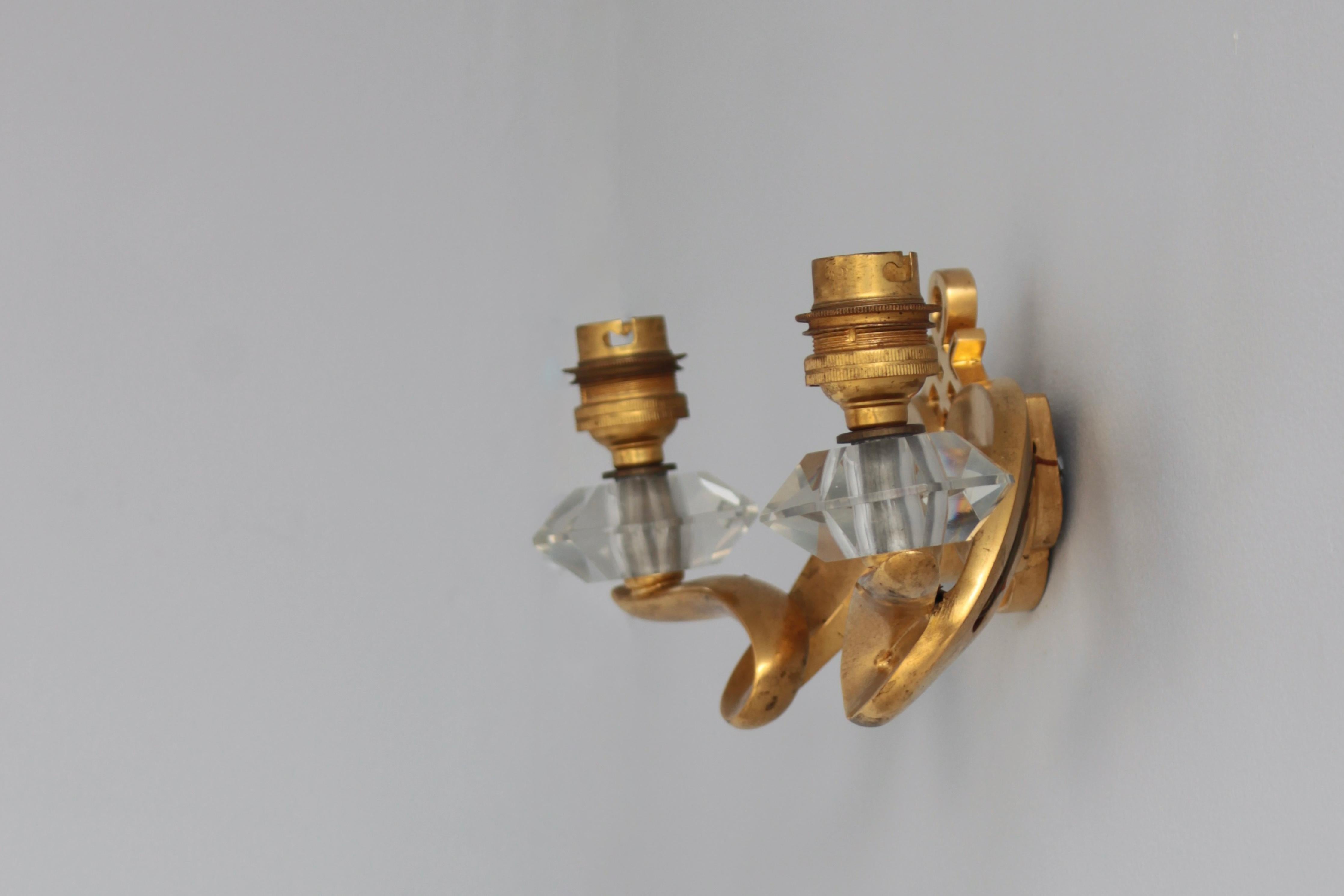 Juego de 4 apliques franceses de bronce dorado de los años 50 de Jules Leleu en Bueno estado para la venta en Long Island City, NY