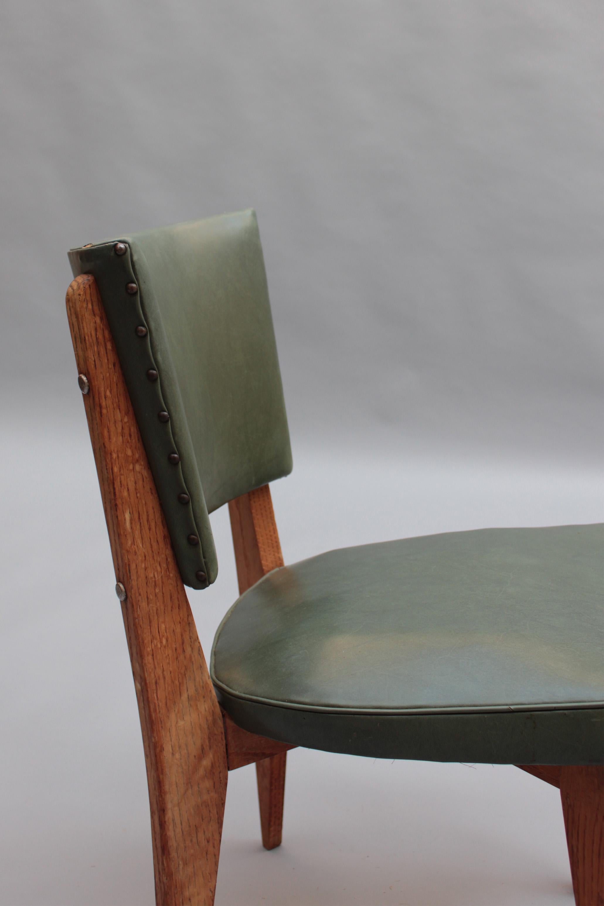 Set di 4 raffinate sedie da pranzo francesi degli anni '50 in Oak in vendita 1