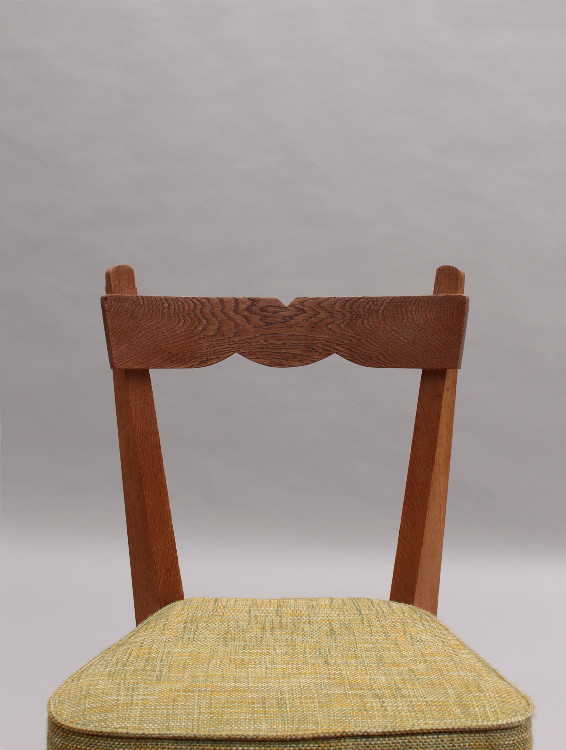 Set of 4 Fine French 1970s Oak Dining Chairs by Guillerme et Chambron For Sale 4