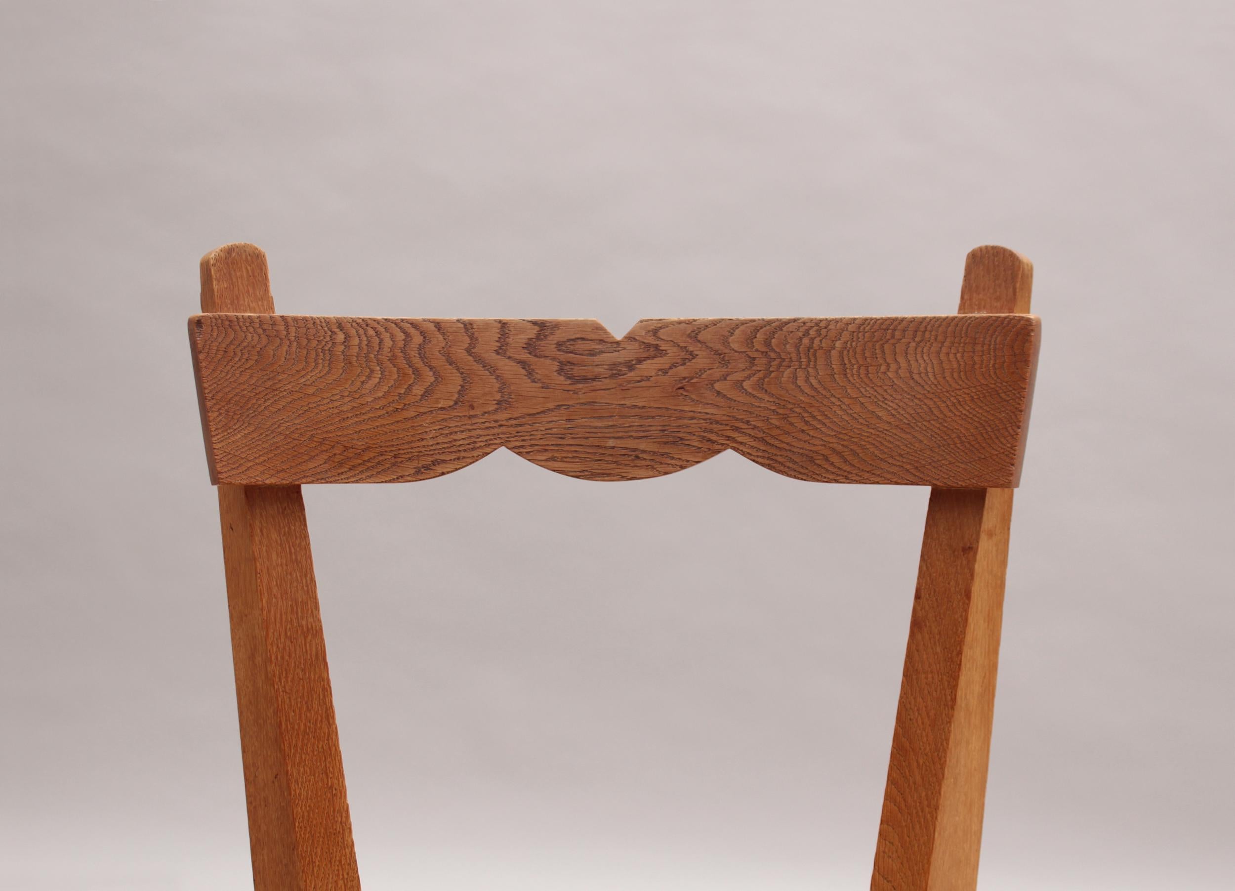 Set of 4 Fine French 1970s Oak Dining Chairs by Guillerme et Chambron For Sale 5