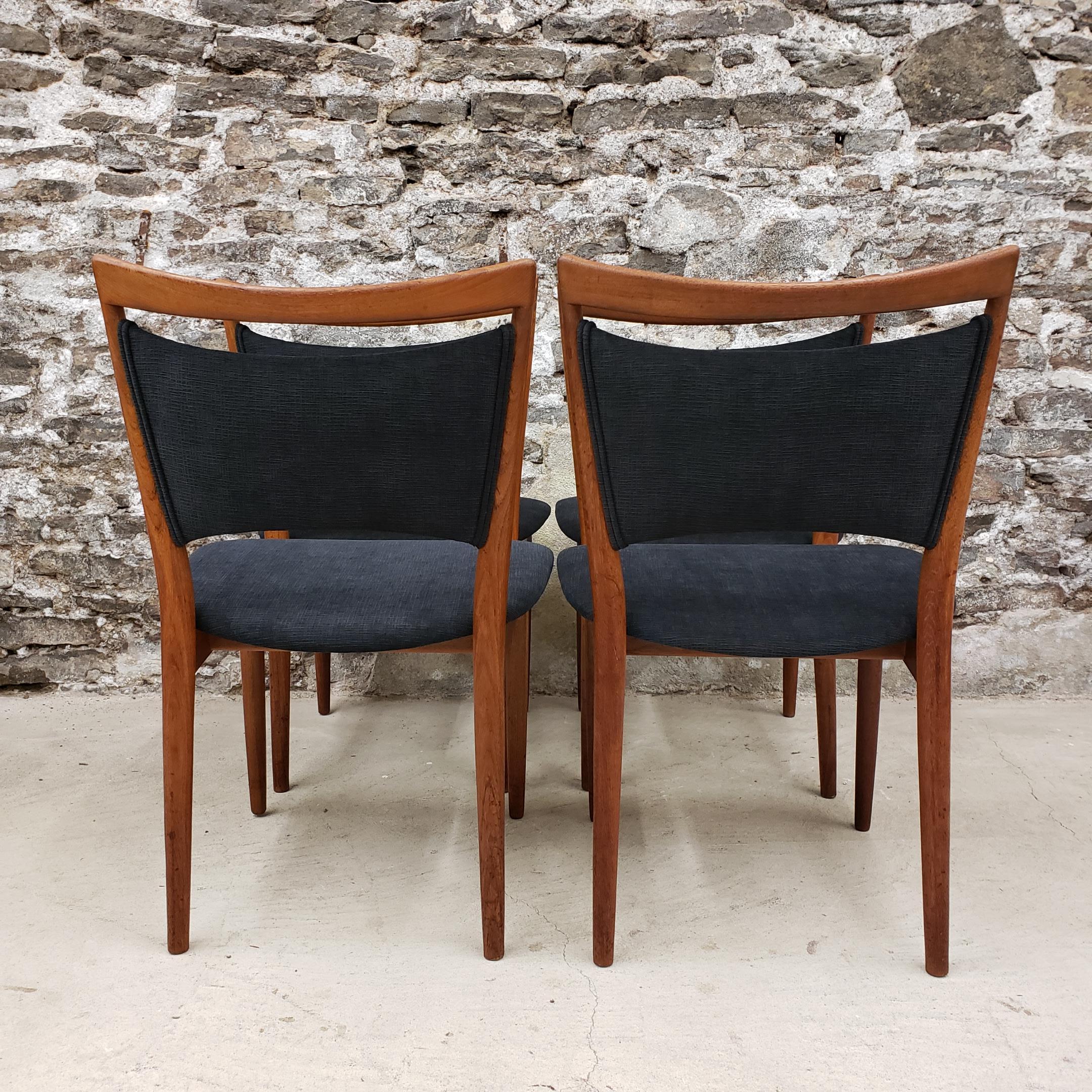 20th Century Set of 4 Finn Juhl for Soren Willadsen SW86 Dining Chairs For Sale