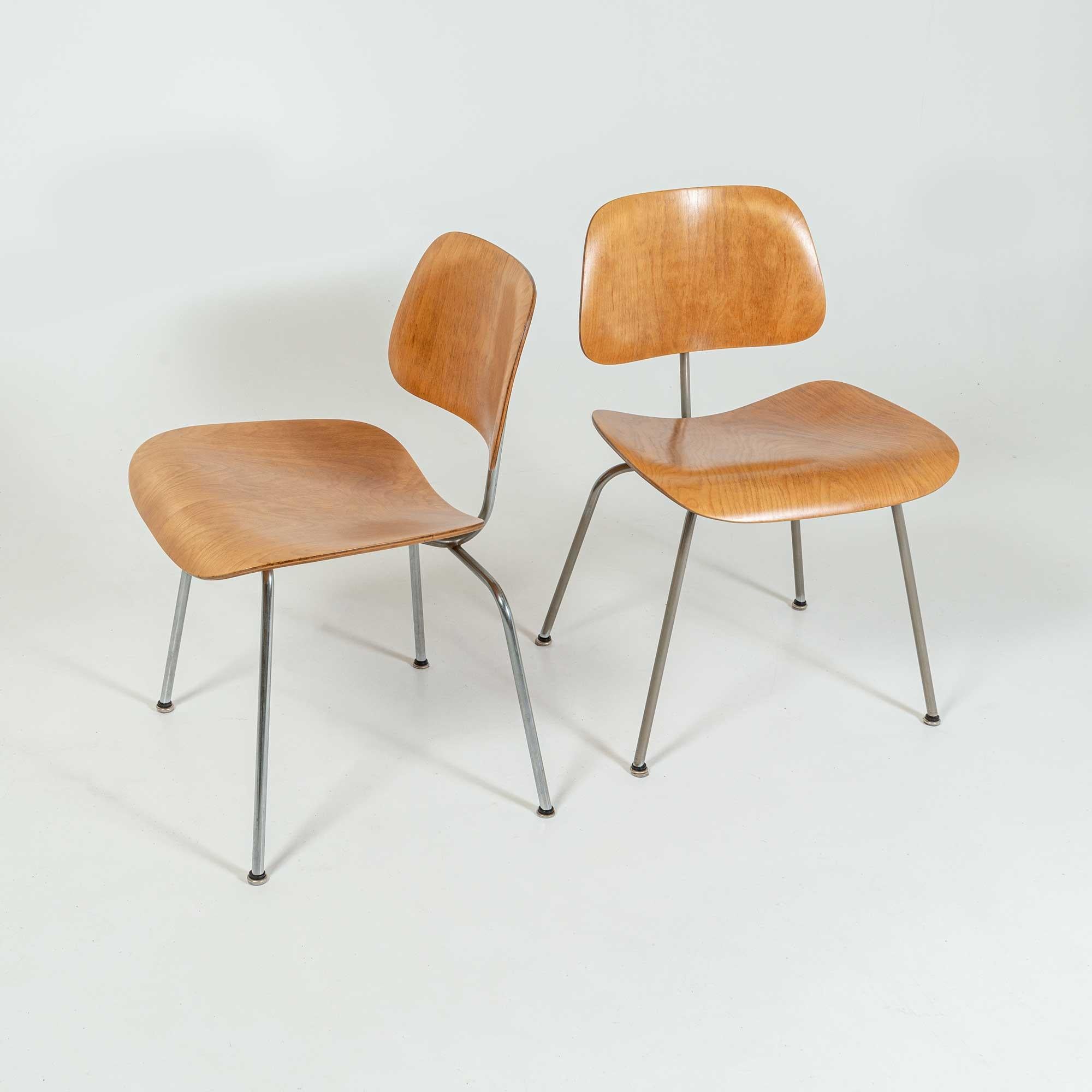 North American Set of 4 First Edition Eames Evans DCM Chairs For Sale