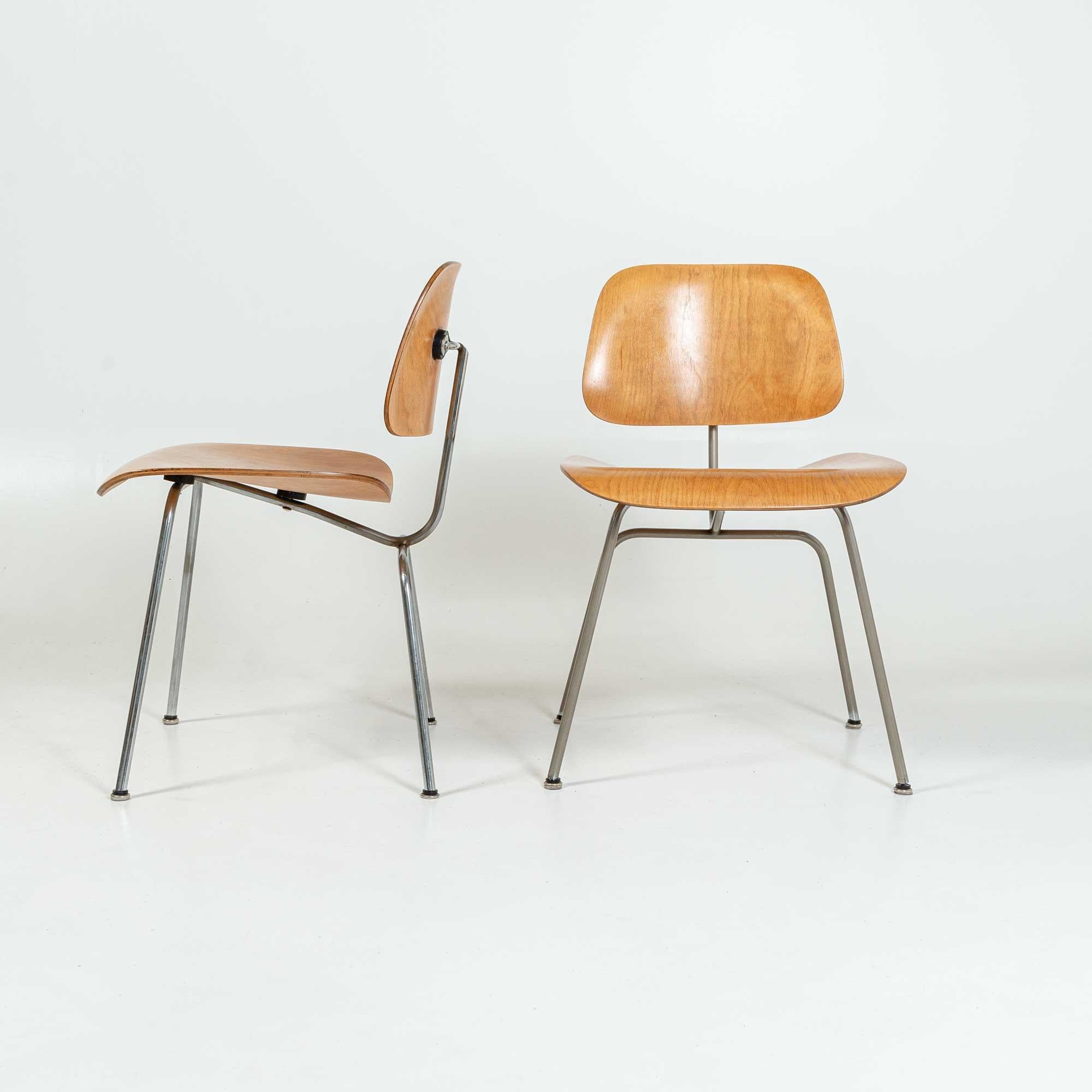 Other Set of 4 First Edition Eames Evans DCM Chairs For Sale