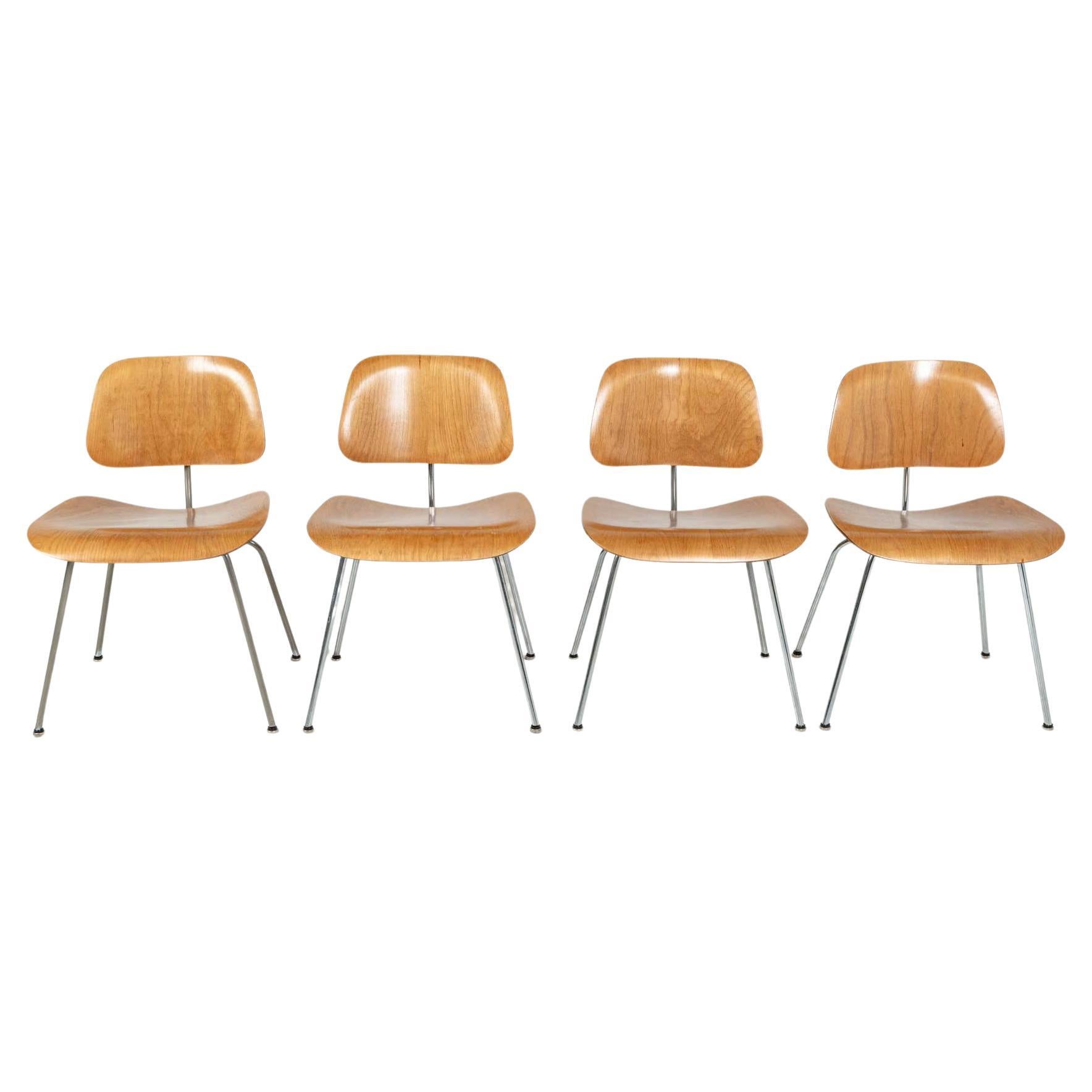 Set of 4 First Edition Eames Evans DCM Chairs For Sale