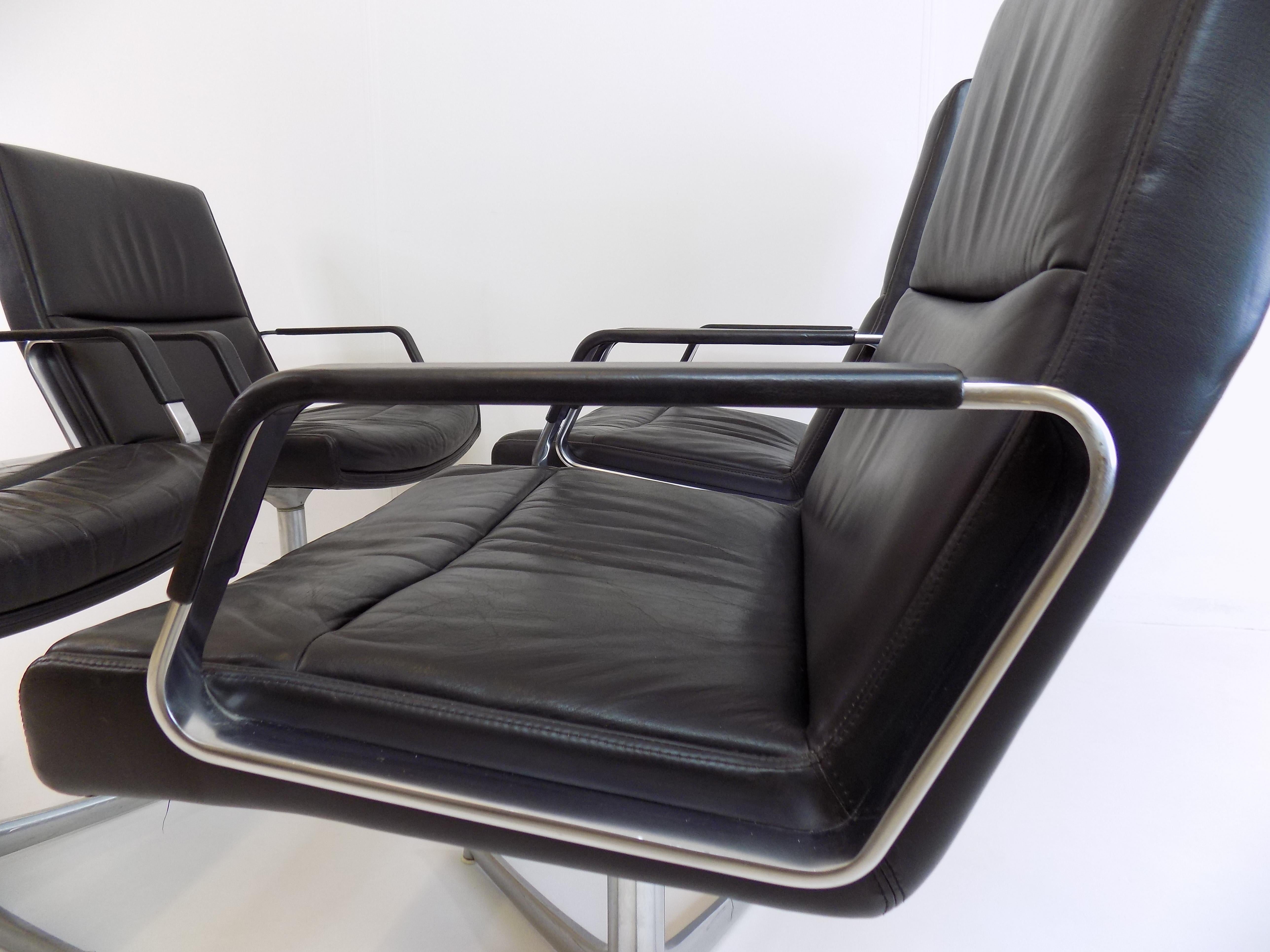 Set of 4 FK 711 Lounge Chairs by Preben Fabricius/Jørgen Kastholm for W. Knoll In Good Condition For Sale In Ludwigslust, DE