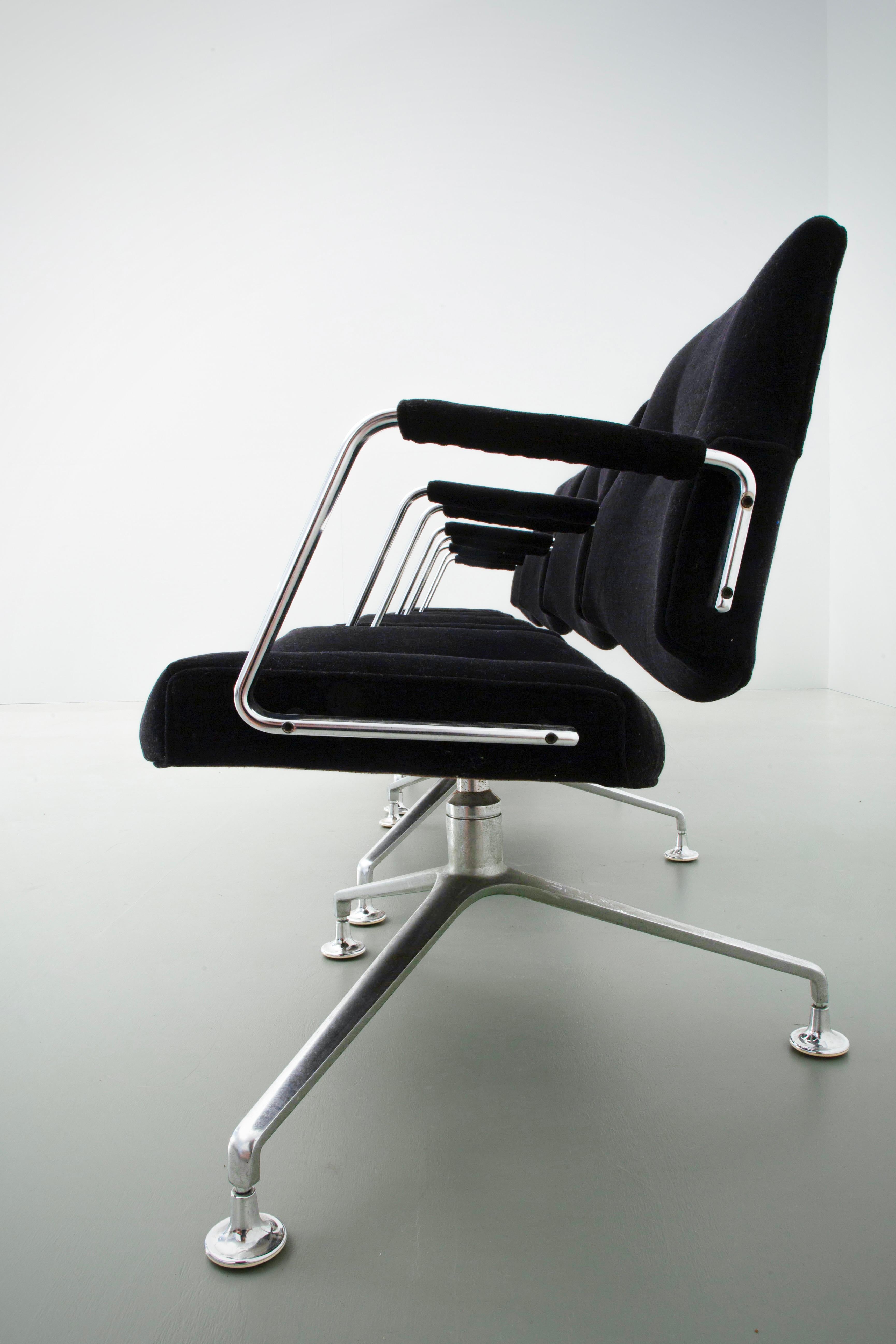 Set di 4 poltrone FK 84 di Fabricius and Kastholm per Kill Int., Danimarca, 1962 In condizioni buone in vendita a Uithoorn, NL