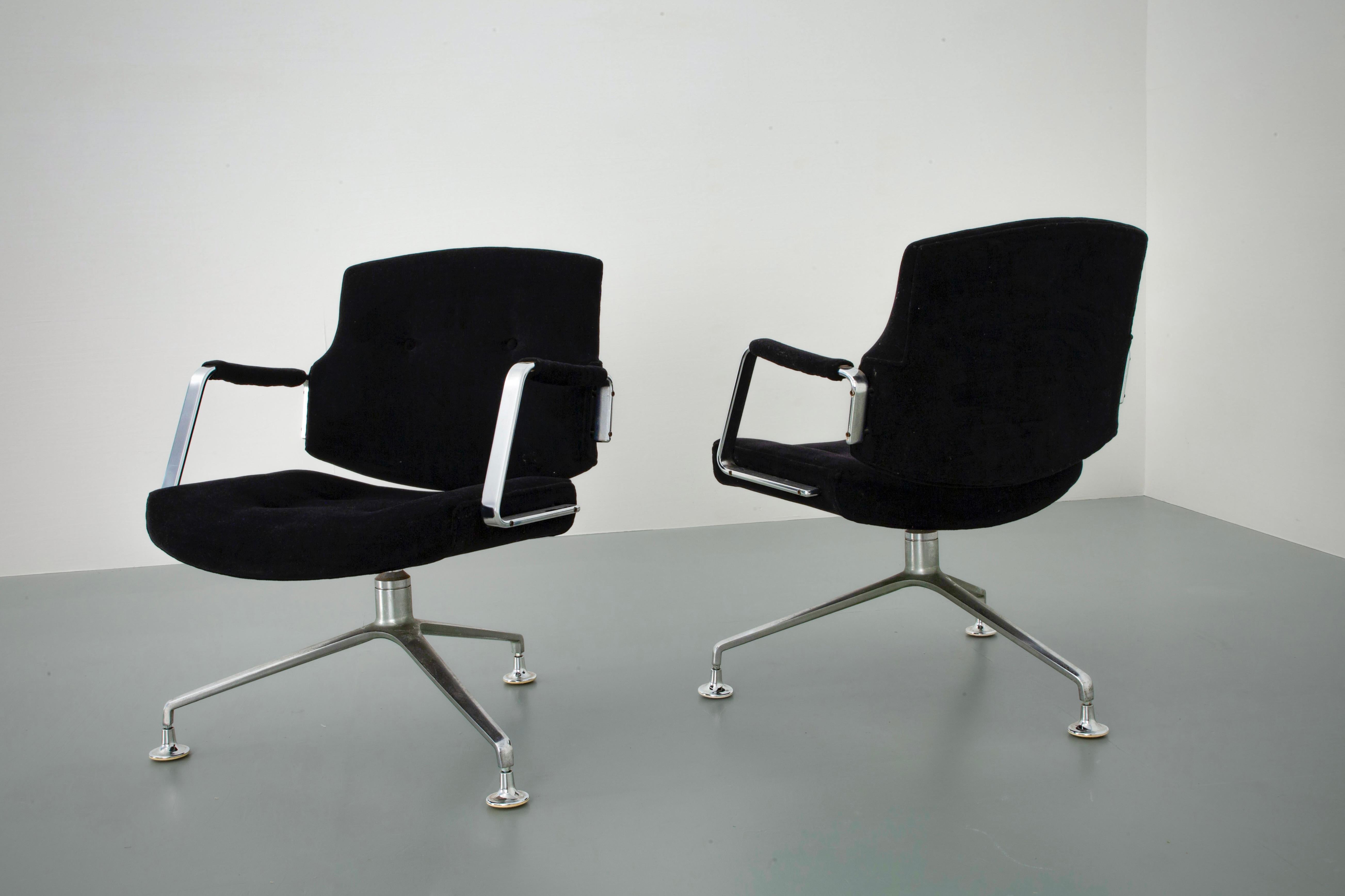 Ensemble de 4 fauteuils FK 84 de Fabricius et Kastholm pour Kill Int., Danemark, 1962 en vente 1