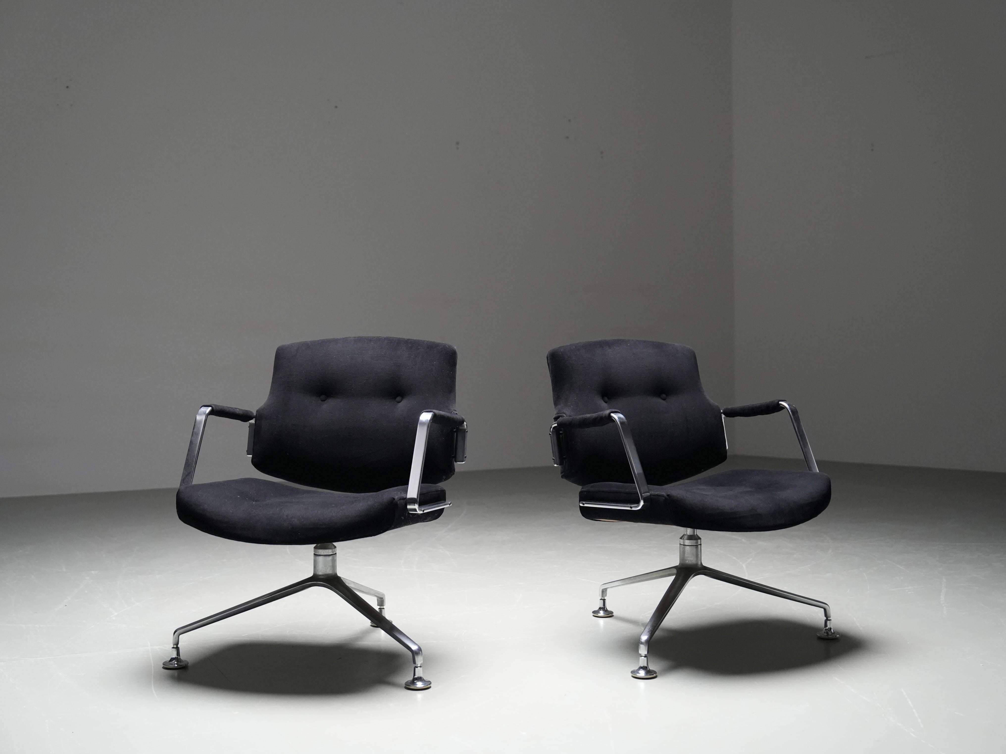 Set di 4 poltrone FK 84 di Farbicius e Kastholm in velluto e metallo, anni '60 in vendita 4