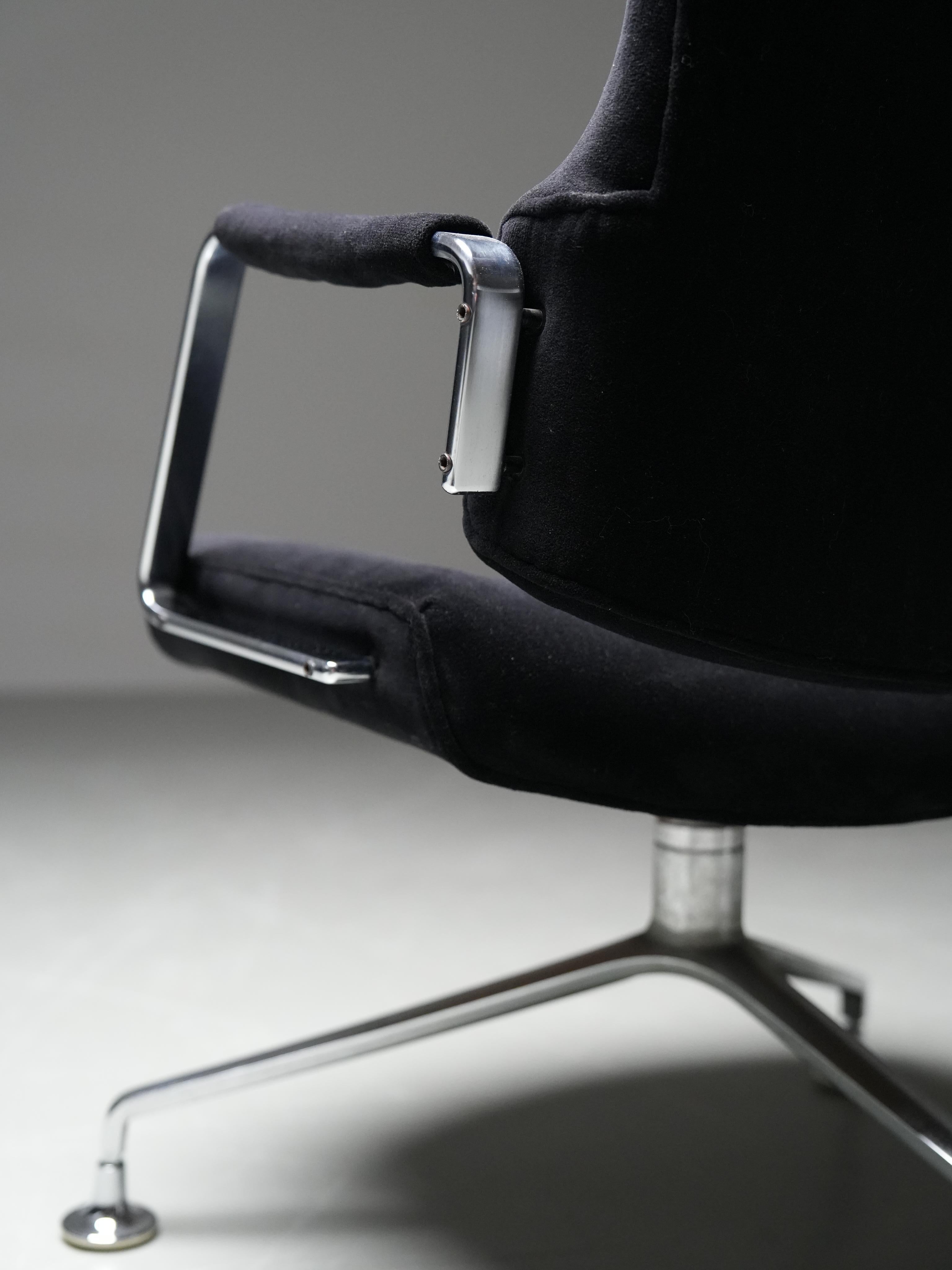 Set di 4 poltrone FK 84 di Farbicius e Kastholm in velluto e metallo, anni '60 in vendita 2