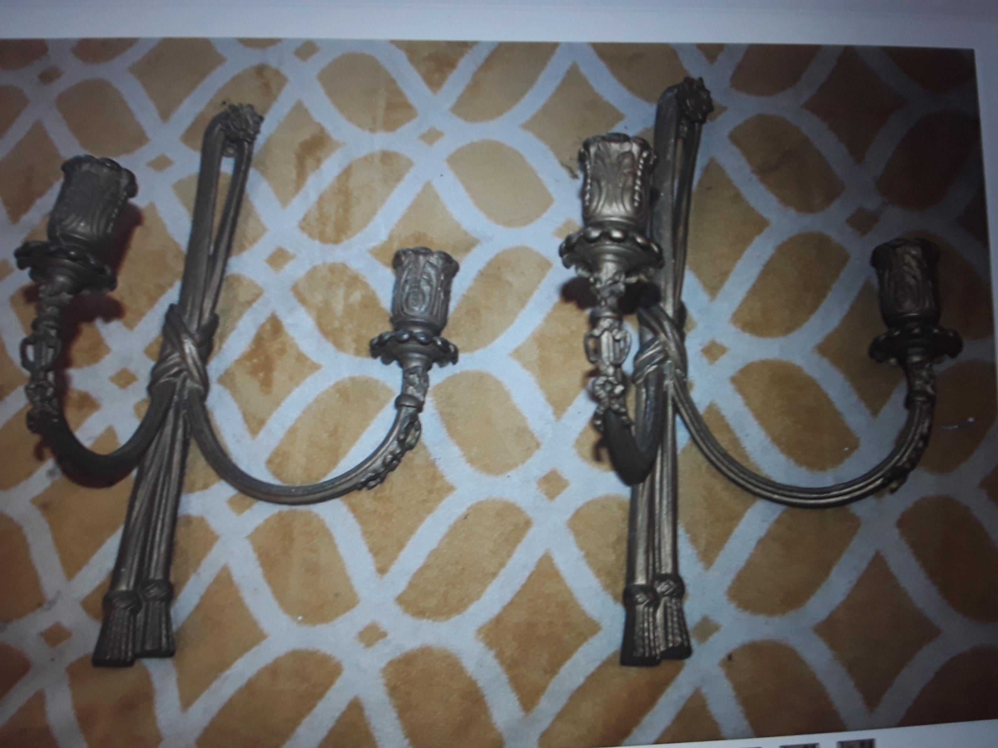 Set of 4 FOUR 19thc. French Neoclassical style Bronze Ribbon Swag Wall Sconces For Sale 7