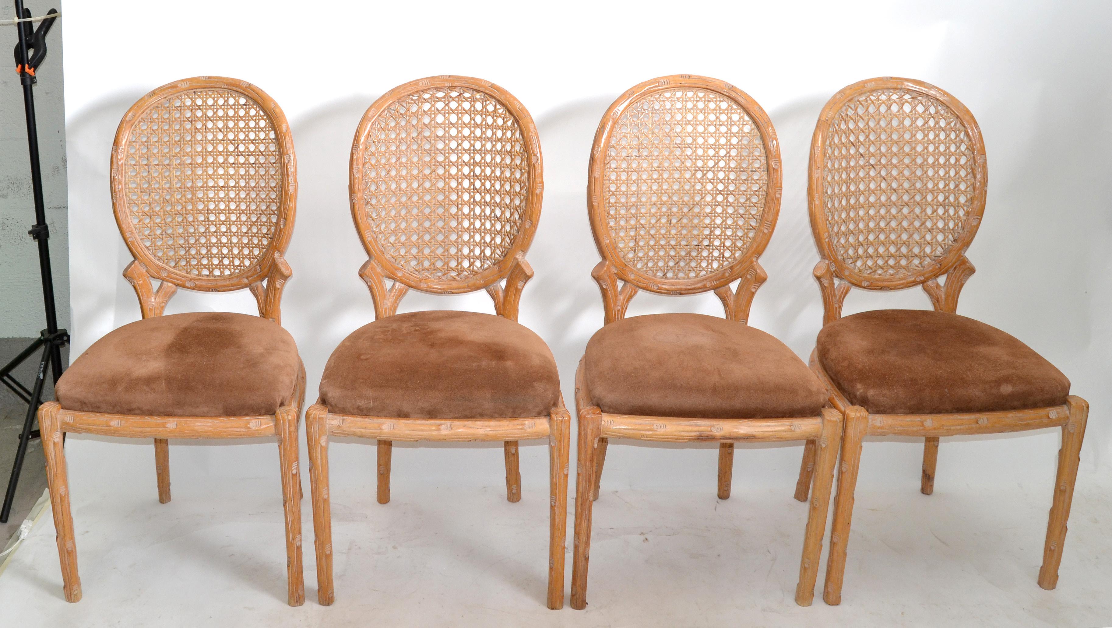 Set of 4 Italian dining or side chair by Fratelli Boffi, Milano made in the late 1970.
The chairs feature a hand-woven Cane Backrest, the hand-carved Wood Core and has still the original Ultrasuede brown seat upholstery.
All chairs have the