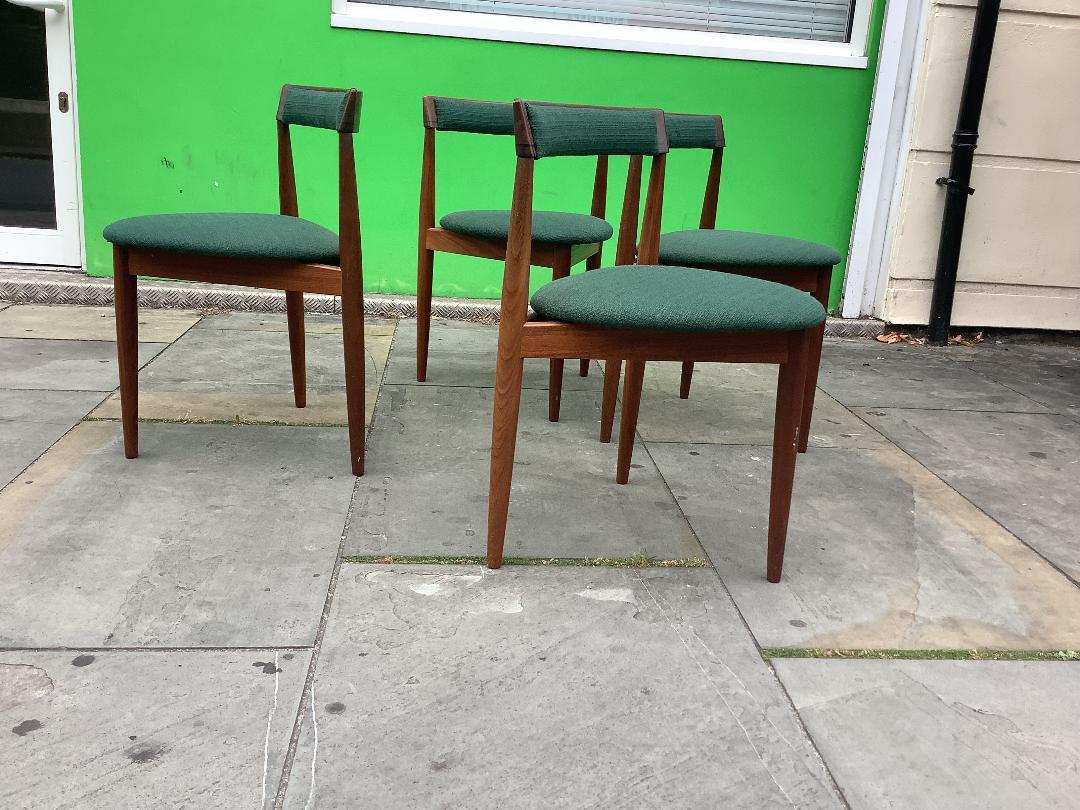 Mid-Century Modern Set of 4 Frem Rojle dining chairs by Hans Olsen