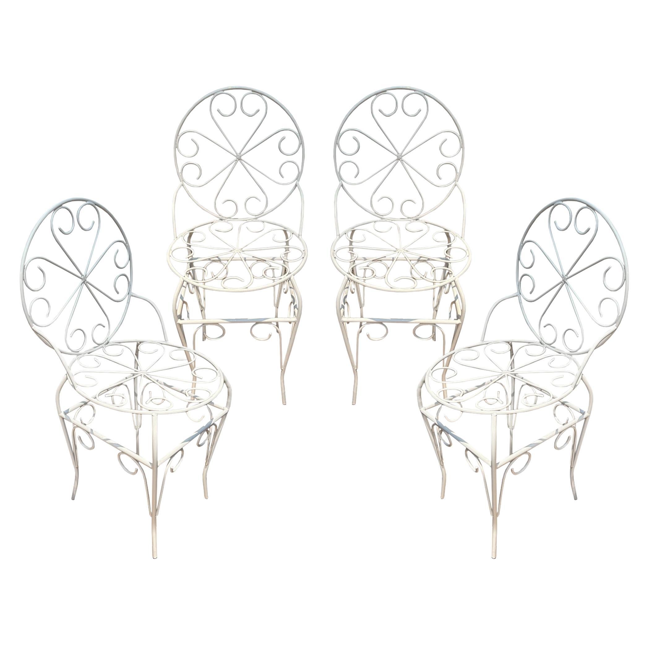 Satz von 4 französischen dekorativen Gartenstühlen aus den 1950er Jahren '5 verfügbar'. im Angebot