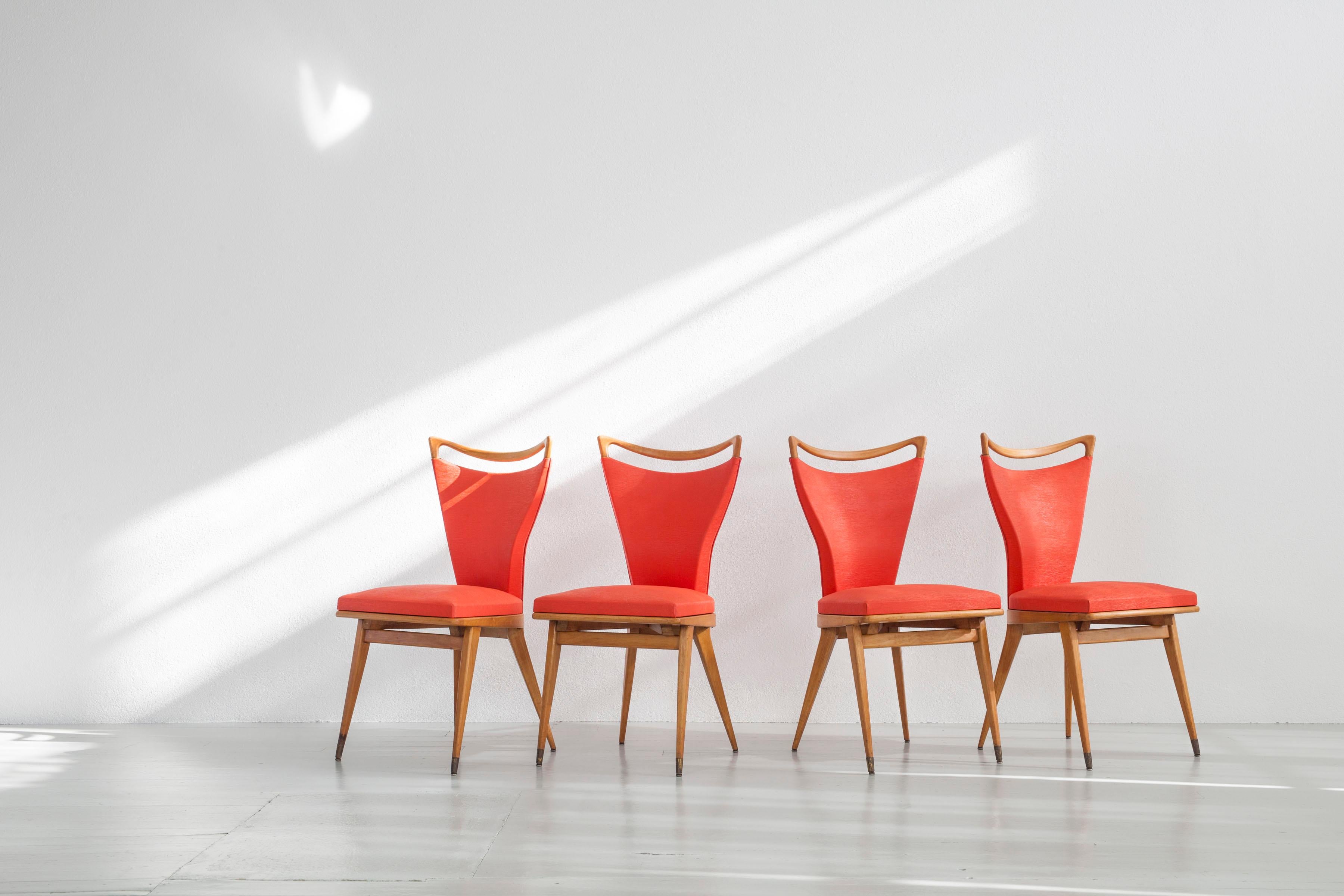 Set of 4 French Wooden Chairs with Red Faux Leather Cover, 1950s In Good Condition In Wolfurt, AT
