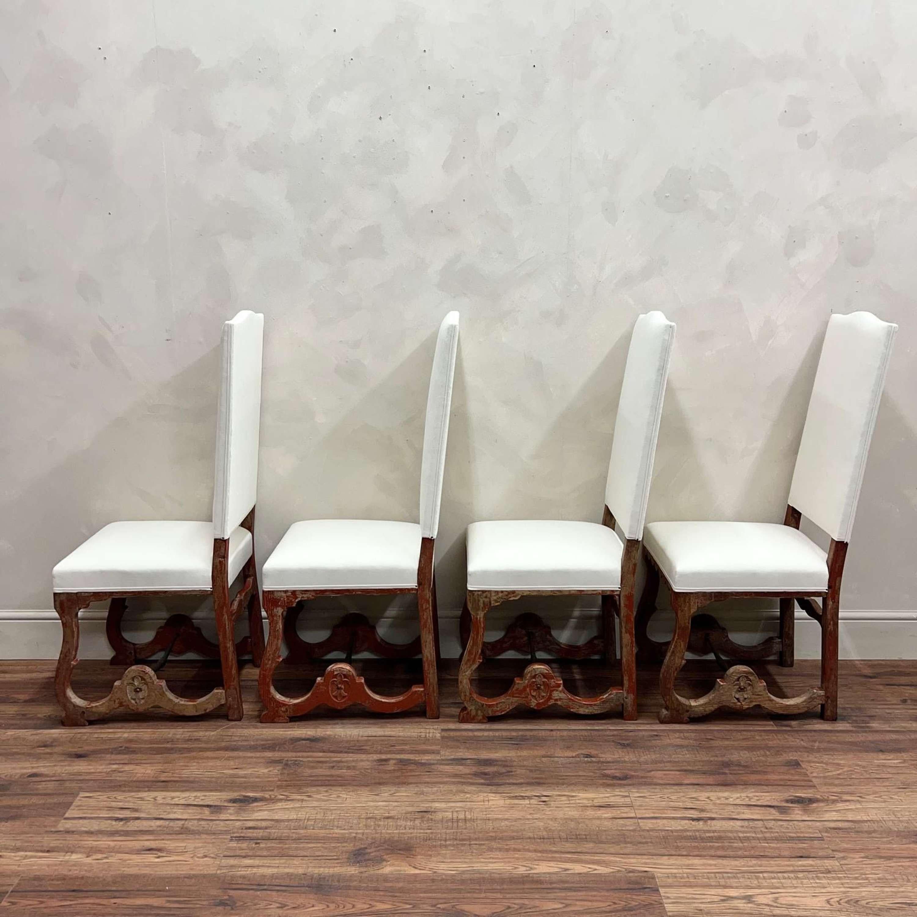 Set di 4 sedie da pranzo francesi del XIX secolo, vernice rossa originale in vendita 6