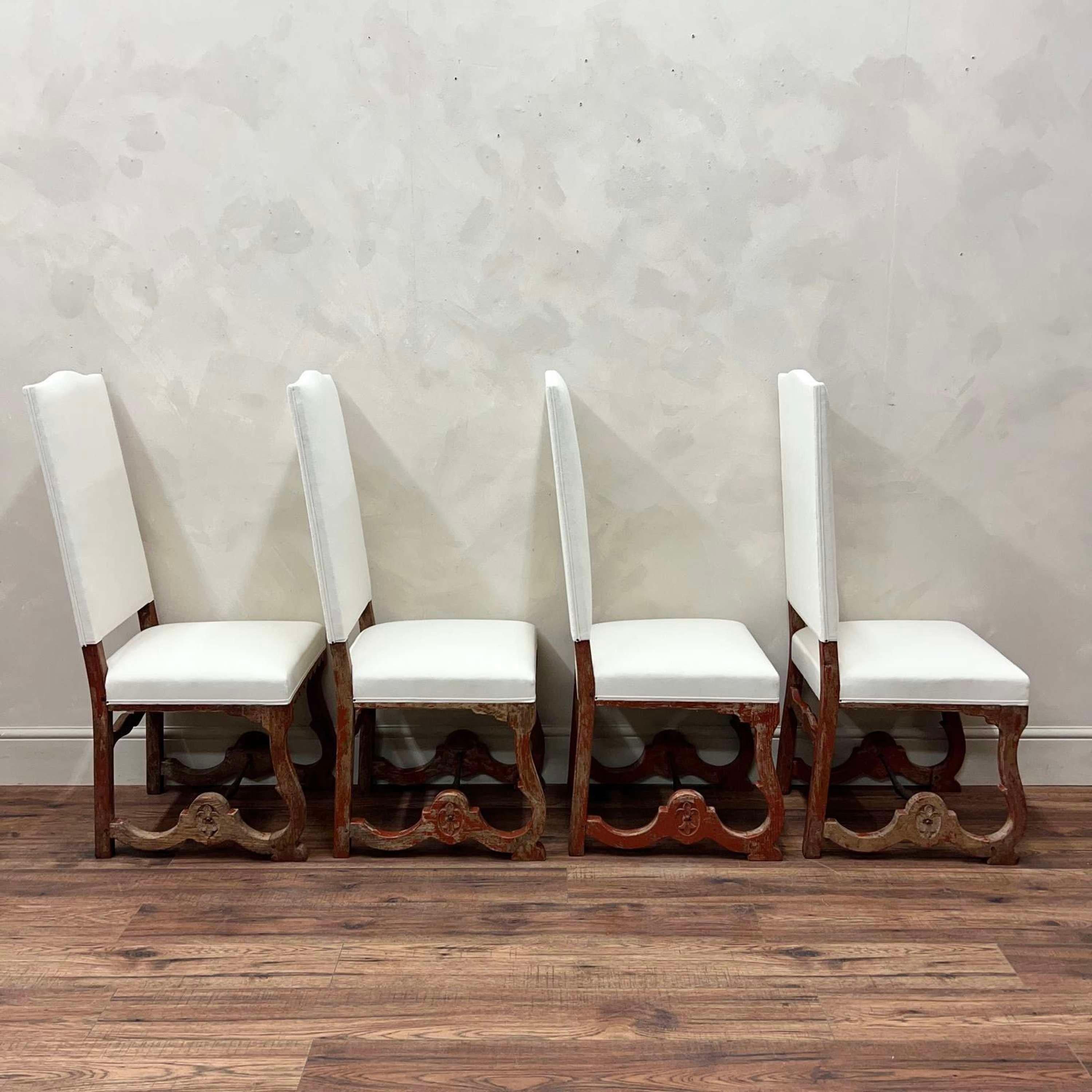 Set di 4 sedie da pranzo francesi del XIX secolo, vernice rossa originale in vendita 8