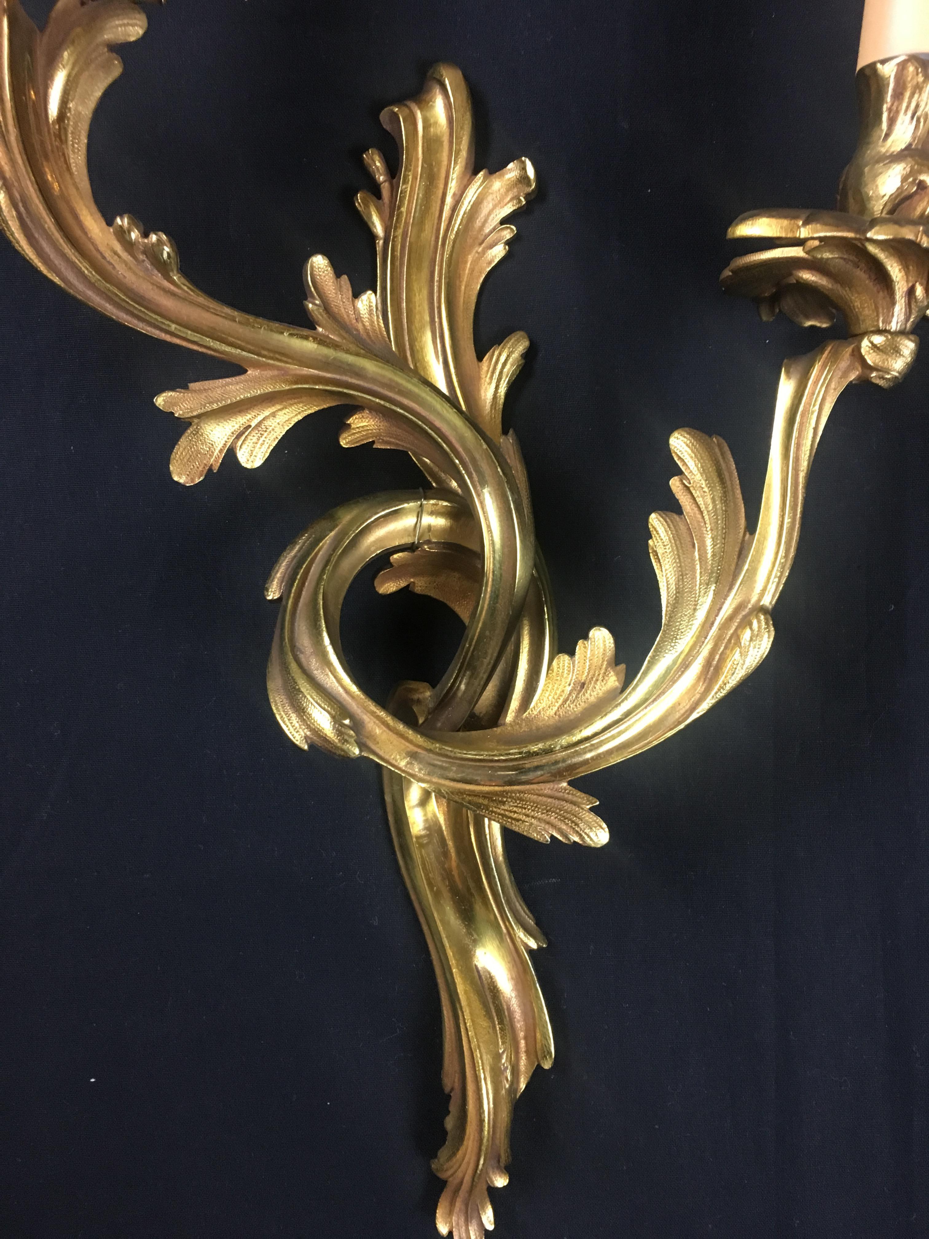 Set of 4 French 19th Century Gilded Bronze Double Arm Wall Sconces (19. Jahrhundert)