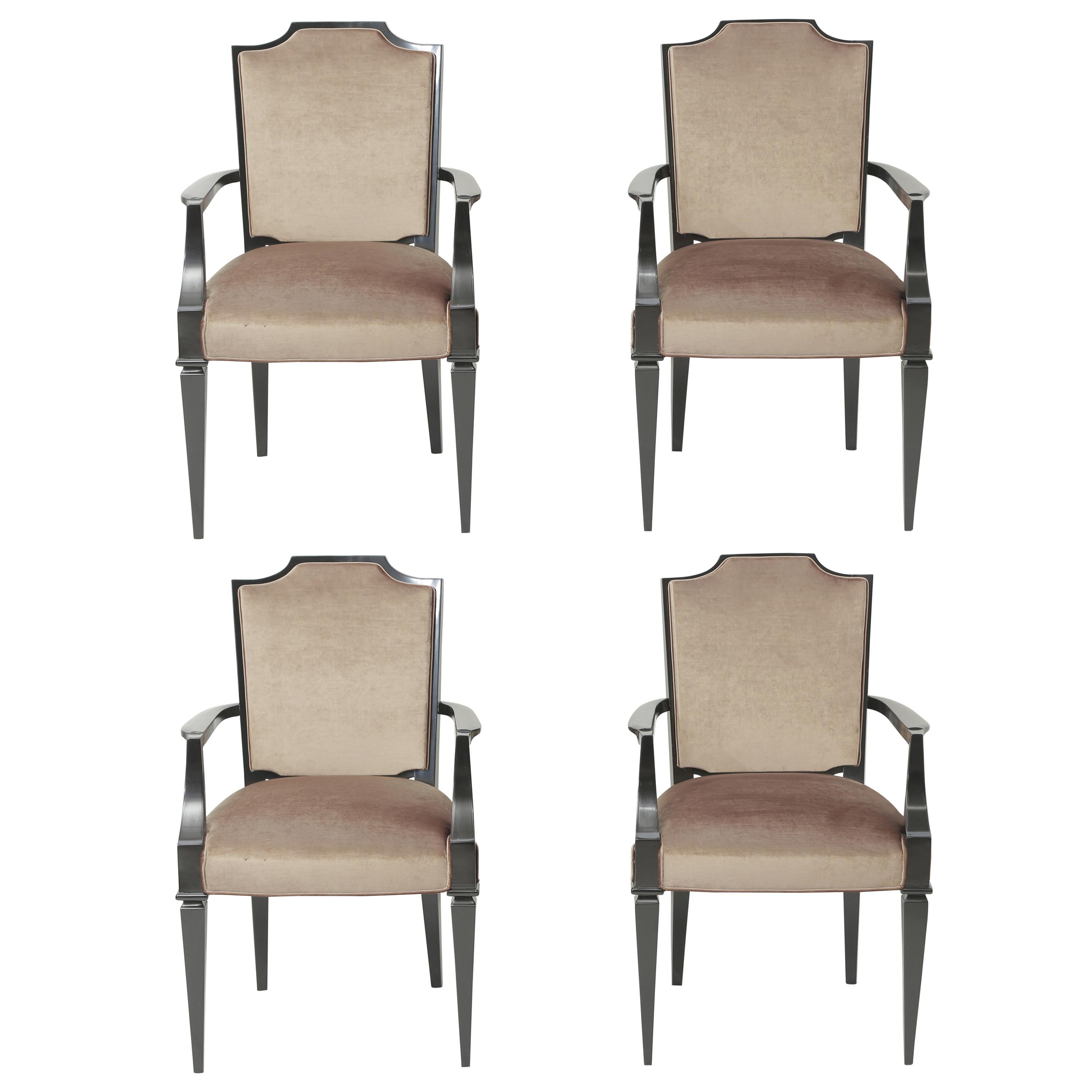 Ensemble de 4 fauteuils Art Déco en hêtre beige et satin noir, Circa 1940