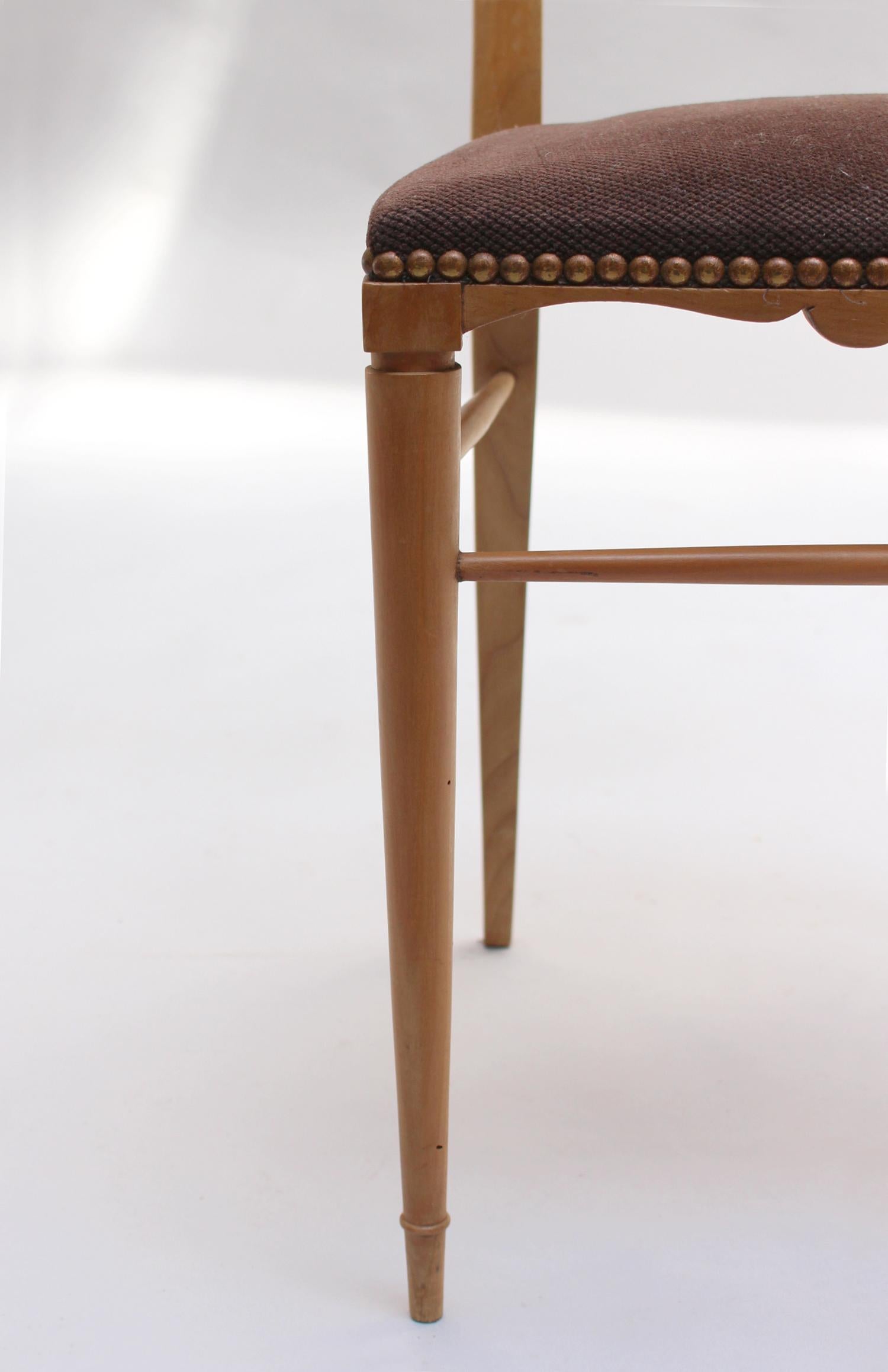 Satz von 4 französischen Art-Déco-Beistellstühlen aus Kirschbaumholz von Georges Soutiras im Angebot 4
