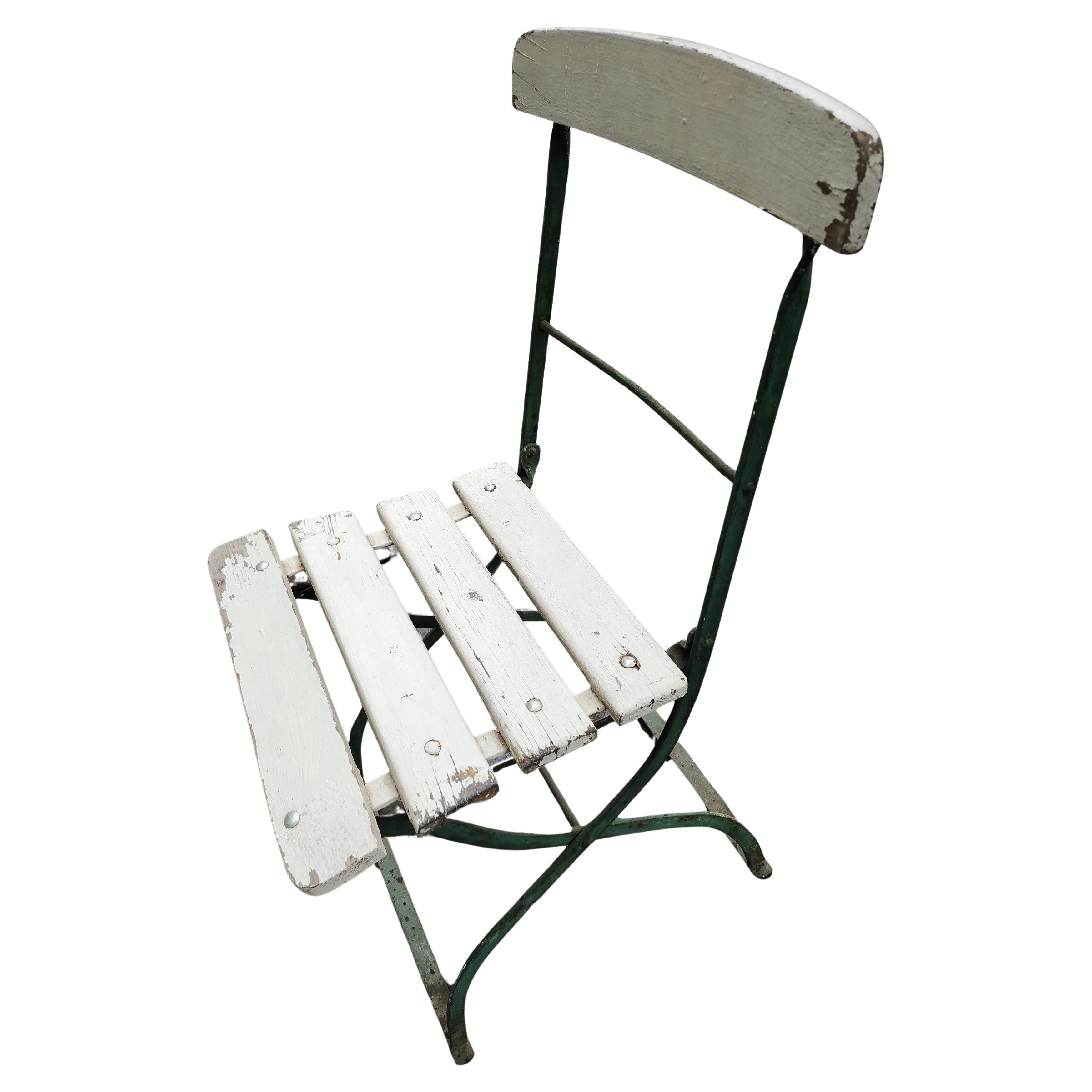 Set di 4 sedie da pranzo francesi Bistro da giardino Foldes con struttura in ferro e doghe in Wood 1925 in vendita 2