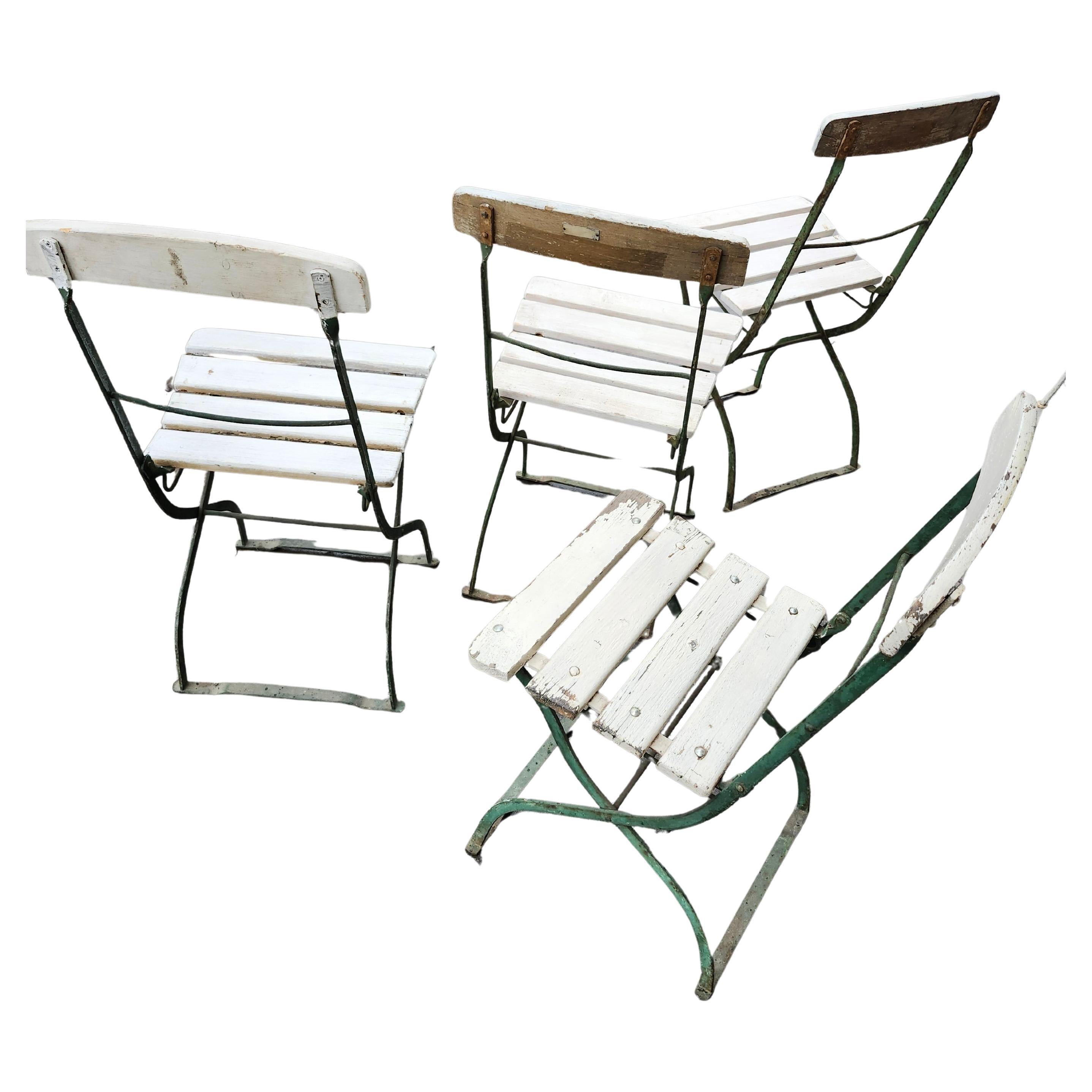 Set di 4 sedie da pranzo francesi Bistro da giardino Foldes con struttura in ferro e doghe in Wood 1925 in vendita 3