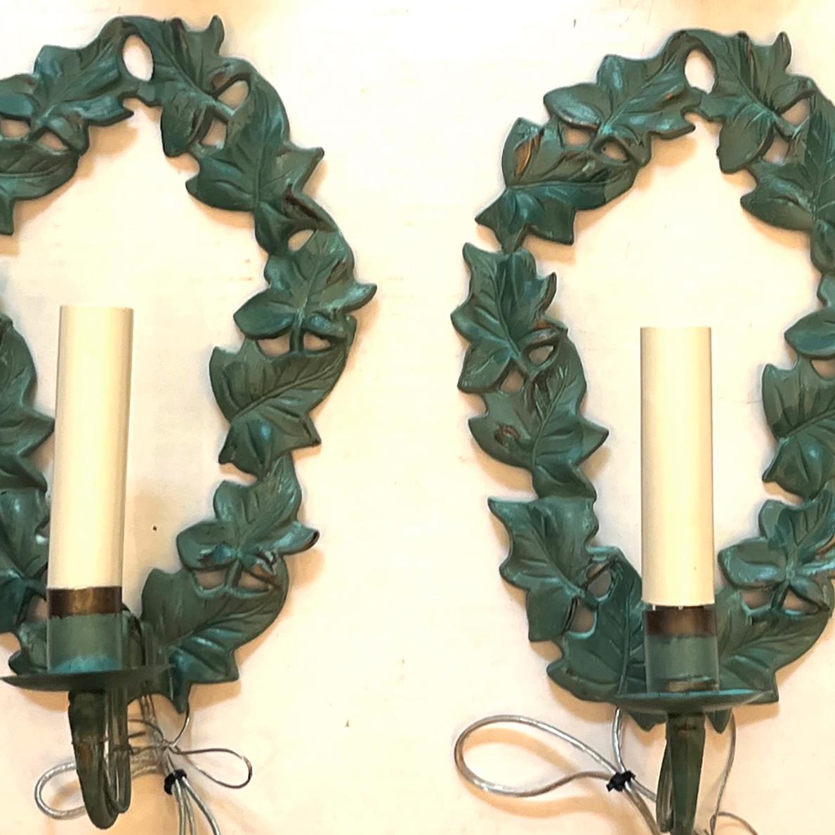 Set di 4 lampade in bronzo francese, vendute a coppia In condizioni buone in vendita a New York, NY