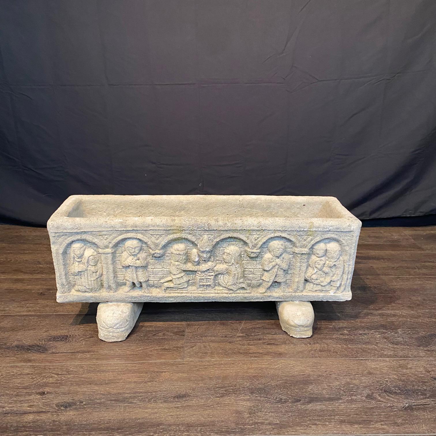 Set of 4 French Cast Stone Medeival Style Jardiniere Stone Planters In Good Condition For Sale In Hopewell, NJ