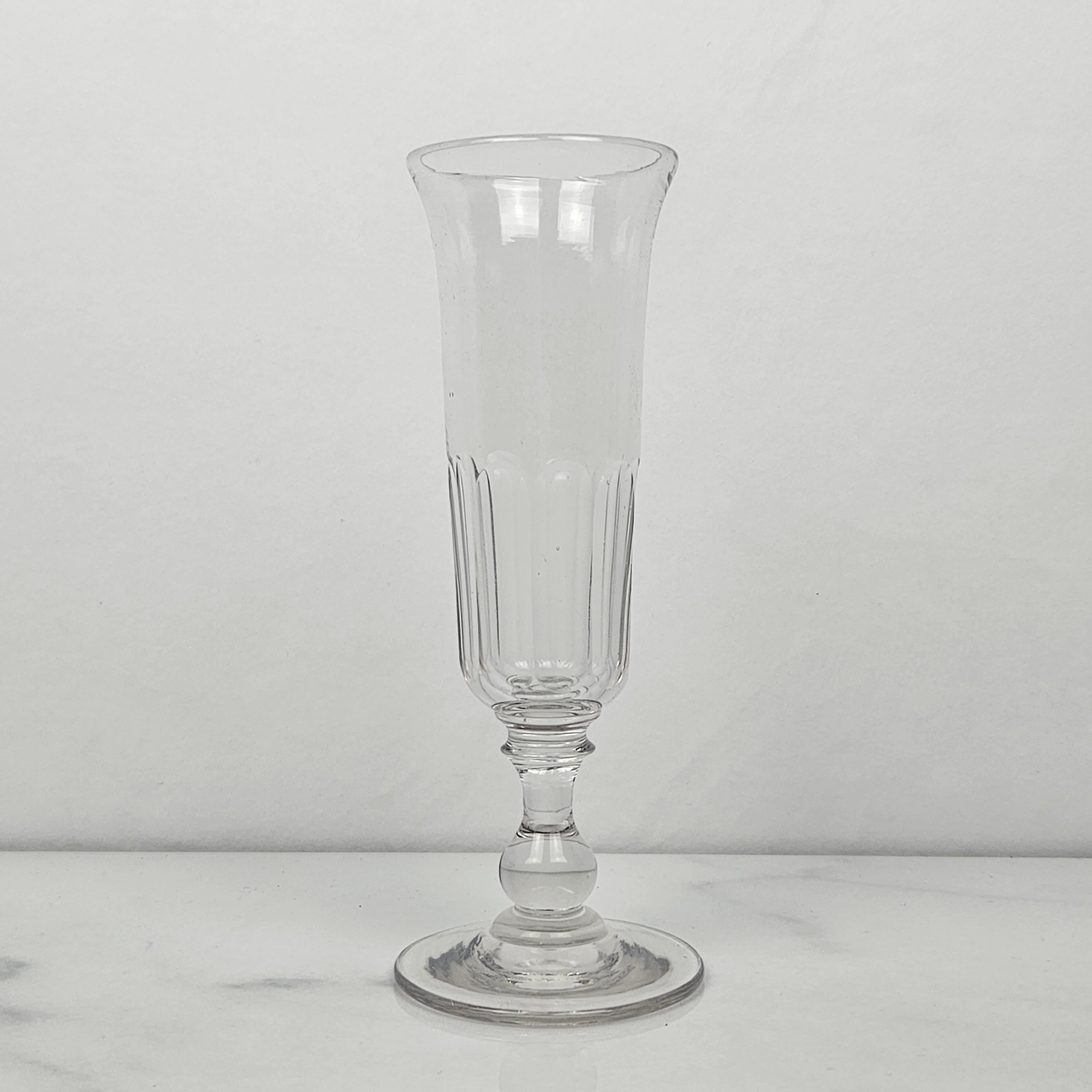 Romantic Set of 4 French Champagne Flutes in Crystal Glass, Ca. 1870 For Sale