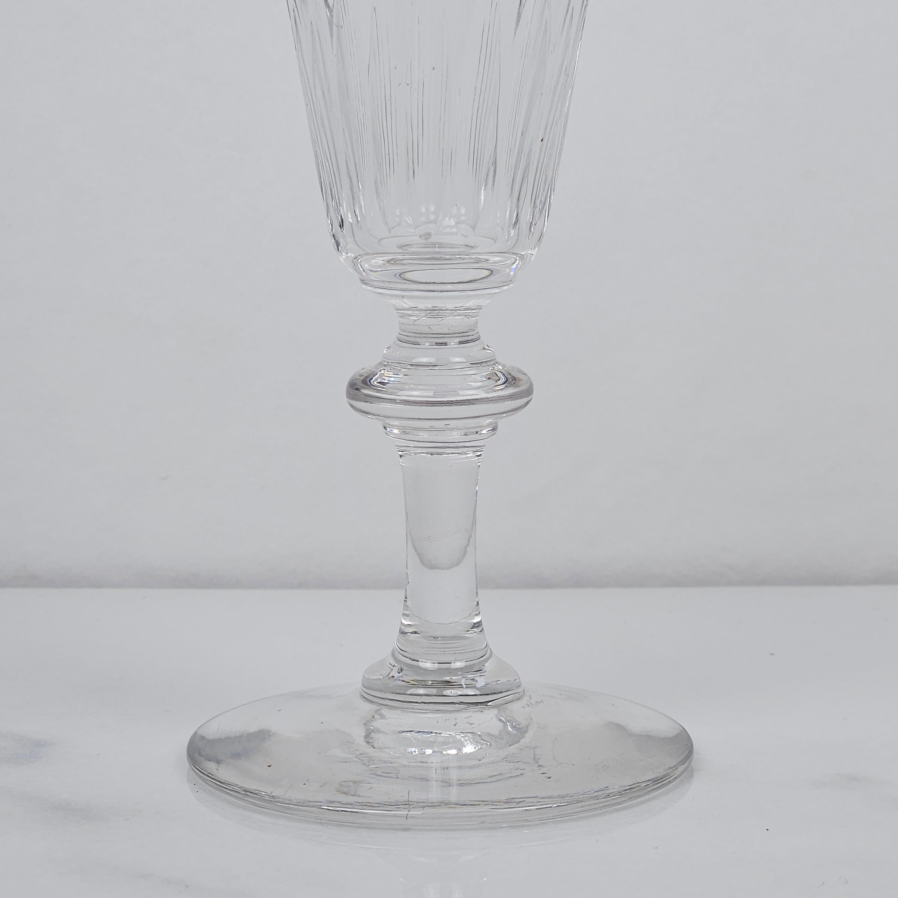 Français Ensemble de 4 flûtes à champagne françaises en cristal, vers 1870 en vente