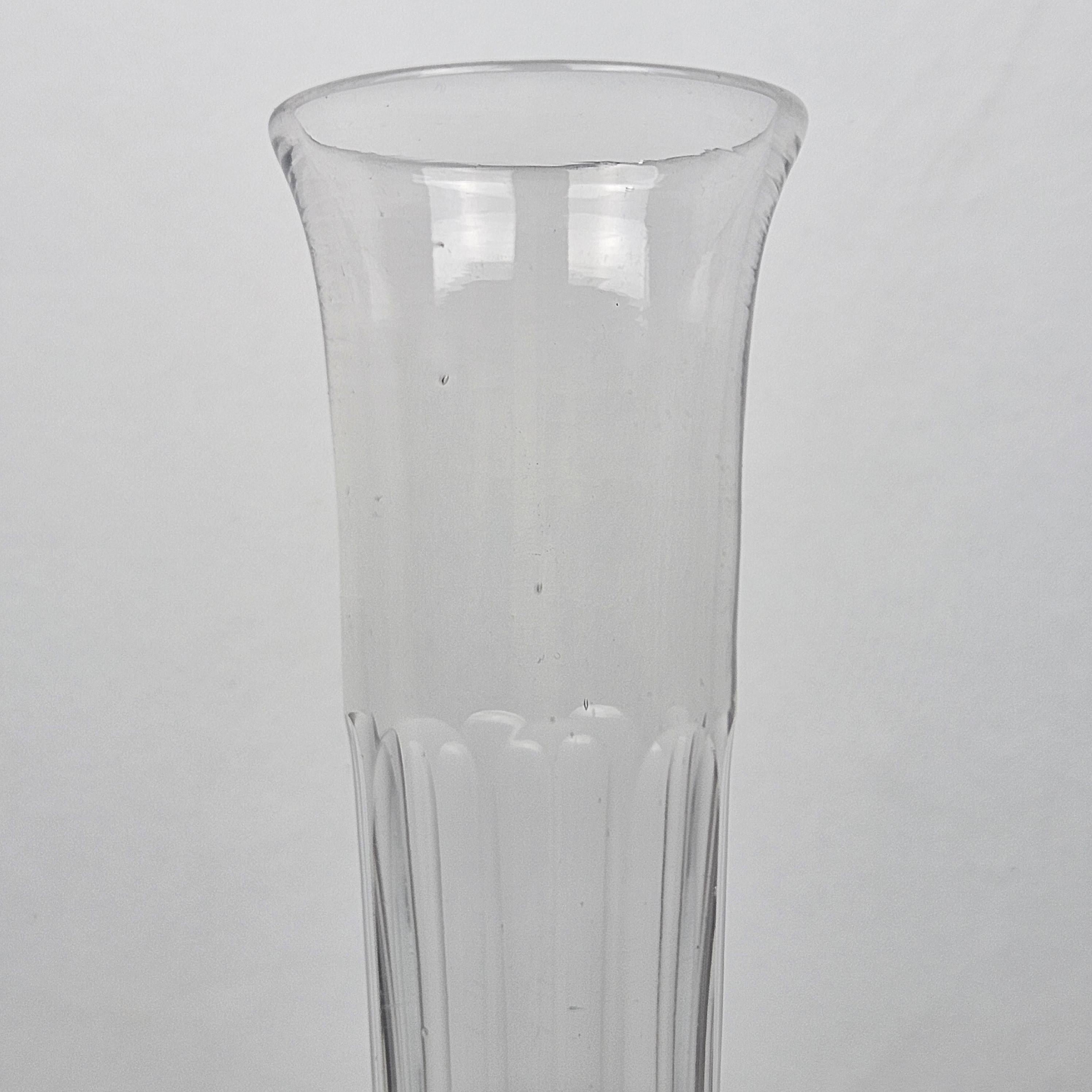 Set of 4 French Champagne Flutes in Crystal Glass, Ca. 1870 For Sale 2