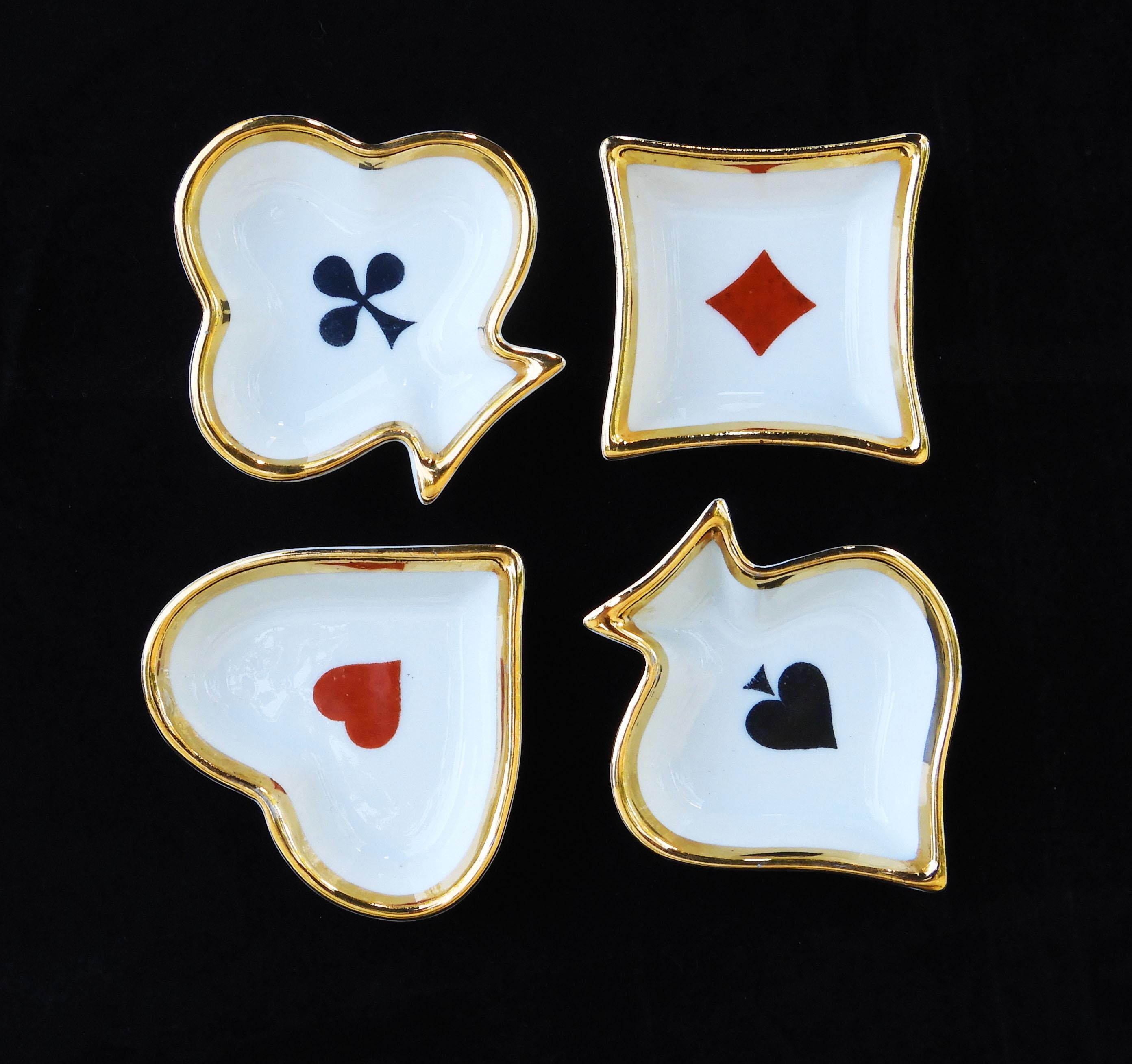 Satz von 4 Französisch Limoges Porzellan Spielkarte Thematische Gerichte/Ashrays C1960s im Angebot 4