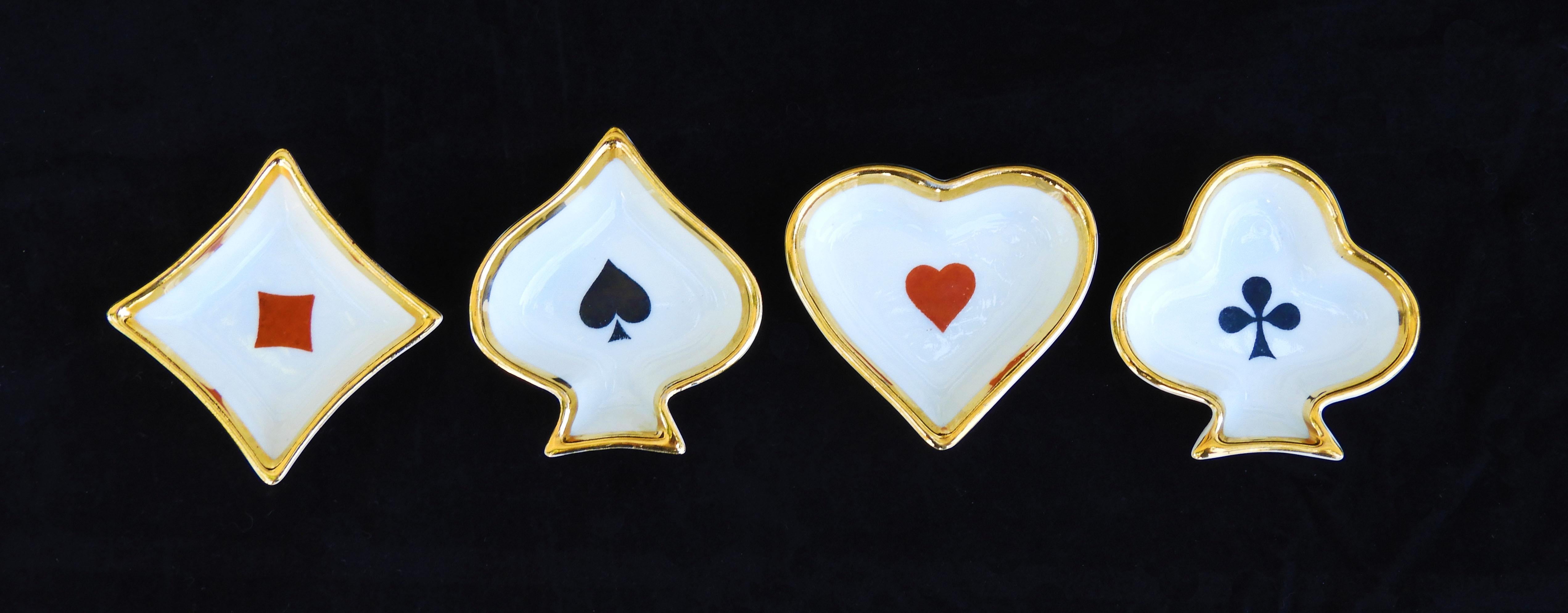 Satz von 4 Französisch Limoges Porzellan Spielkarte Thematische Gerichte/Ashrays C1960s (Moderne der Mitte des Jahrhunderts) im Angebot